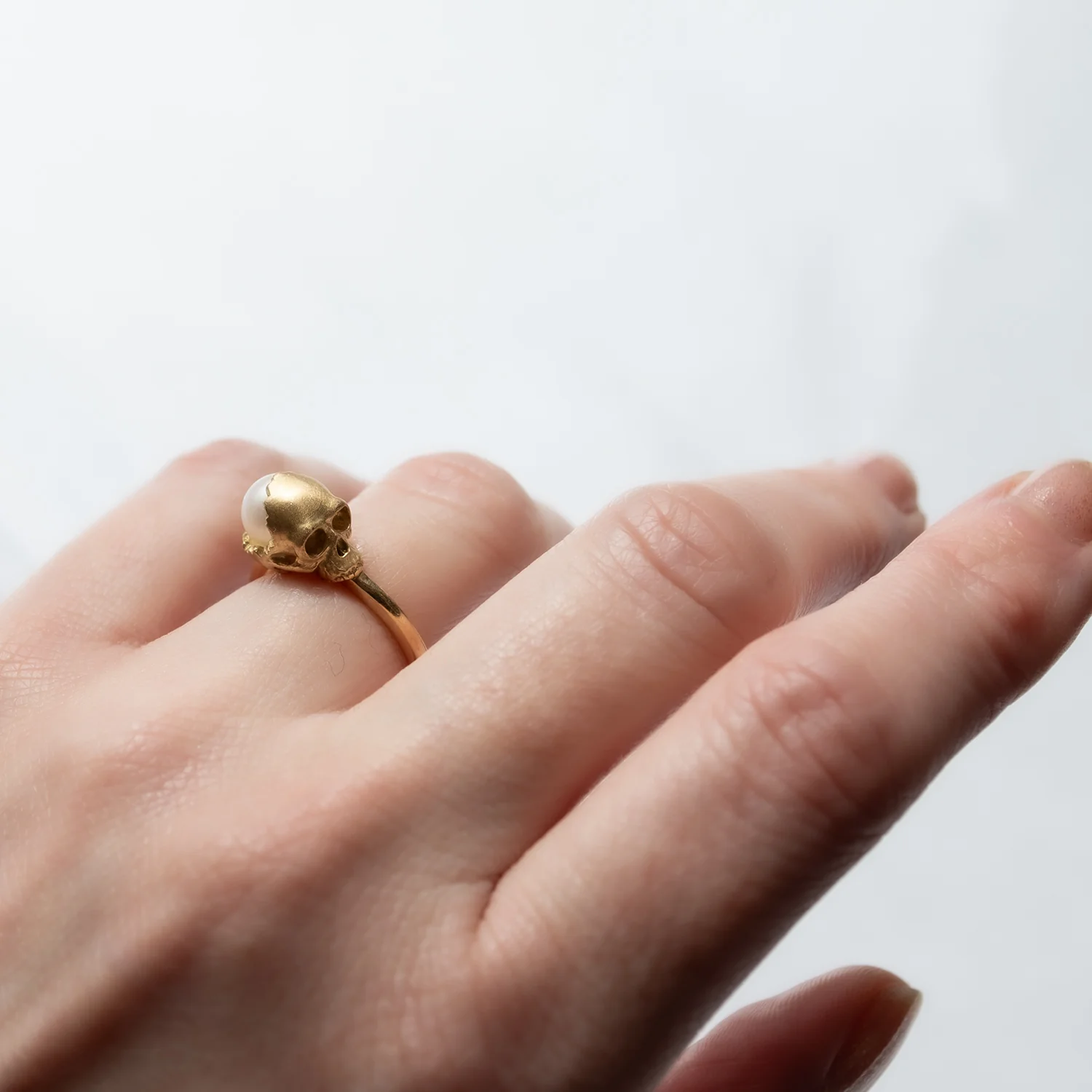 Open Skull Pearl Ring - Image 4
