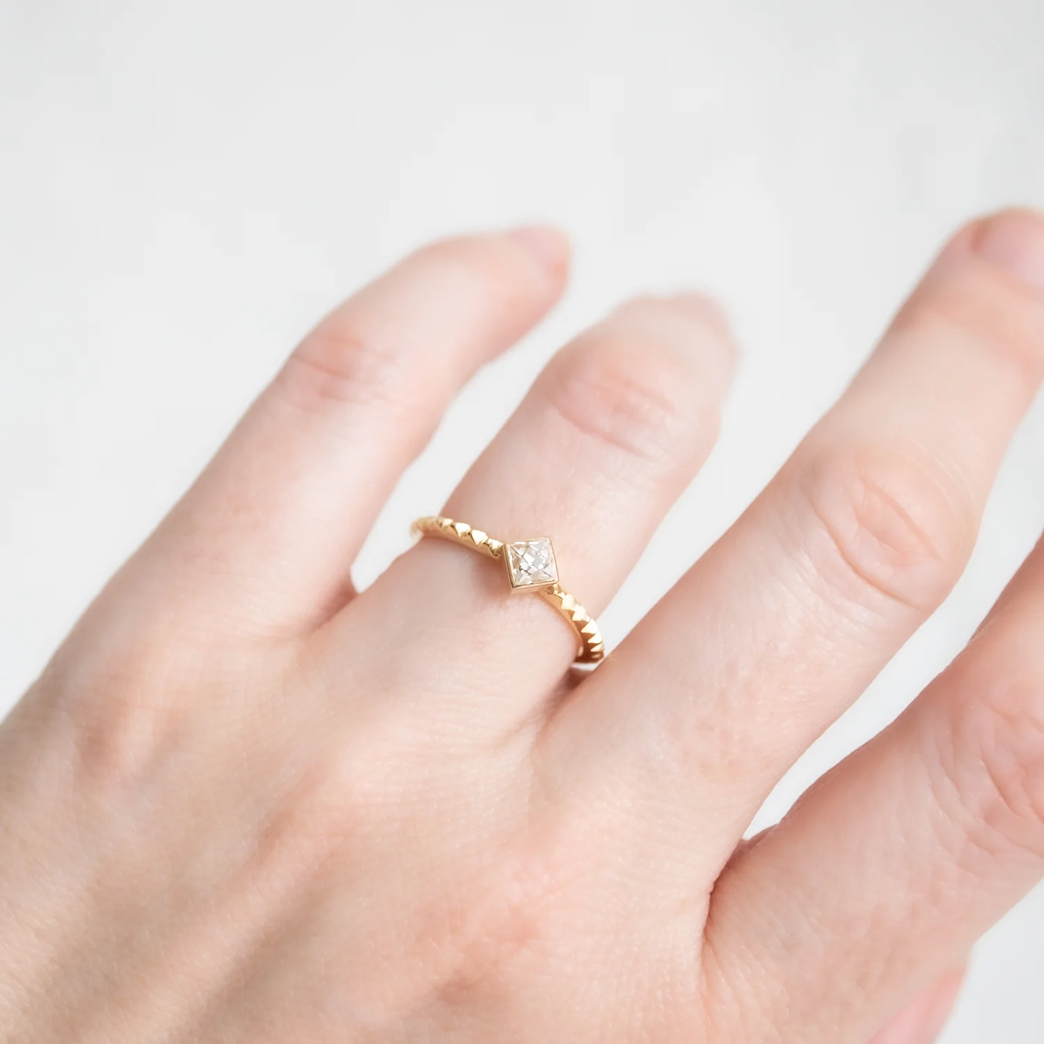 Apex Diamond Solitaire - Image 2