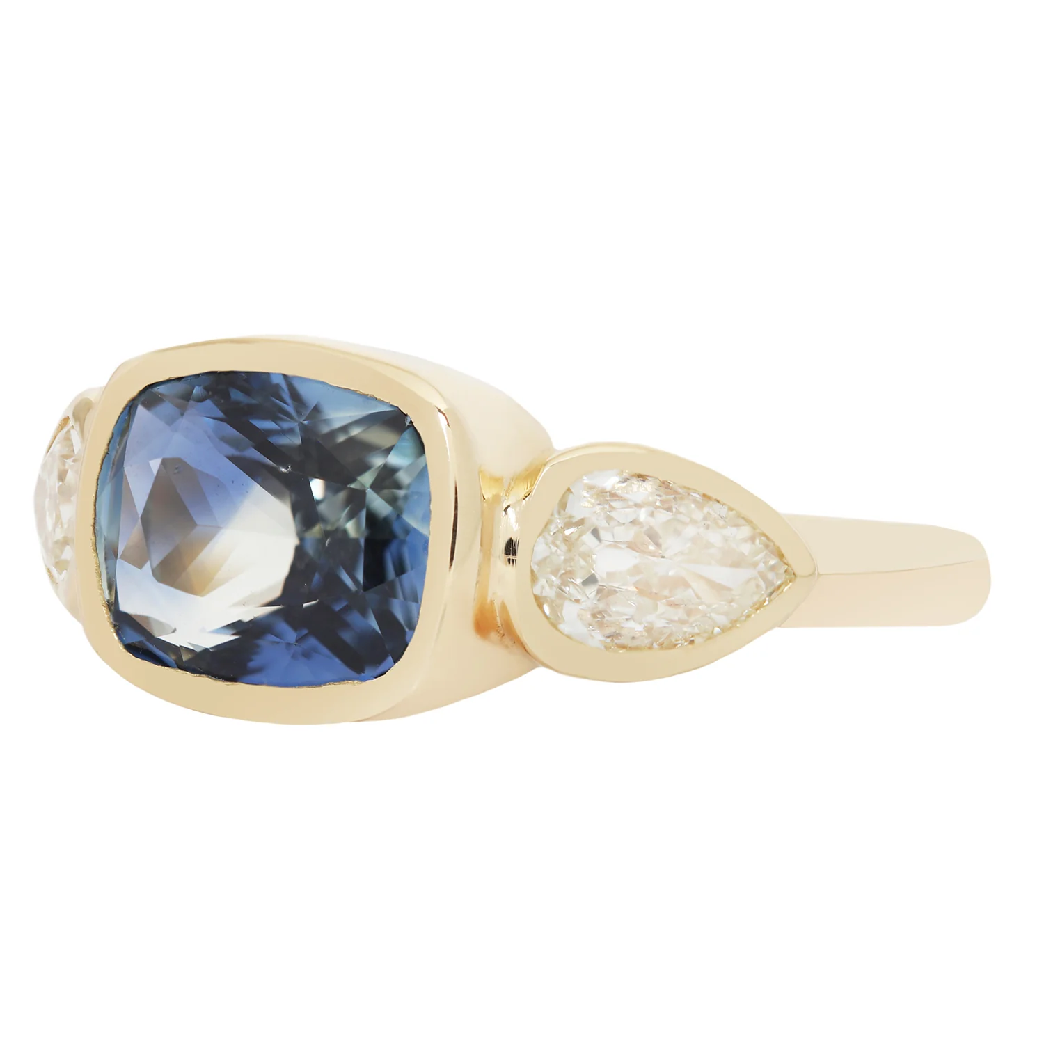 Azure Sapphire & Diamond Ring - Image 3