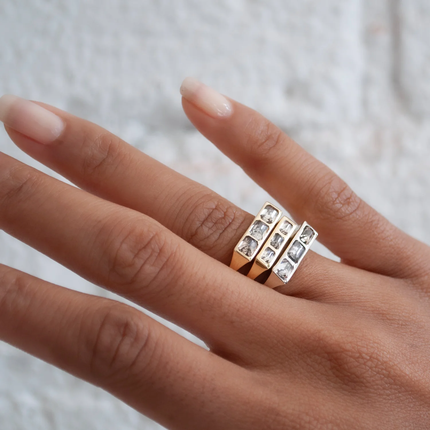 Bespeckle Bar Ring - Image 7