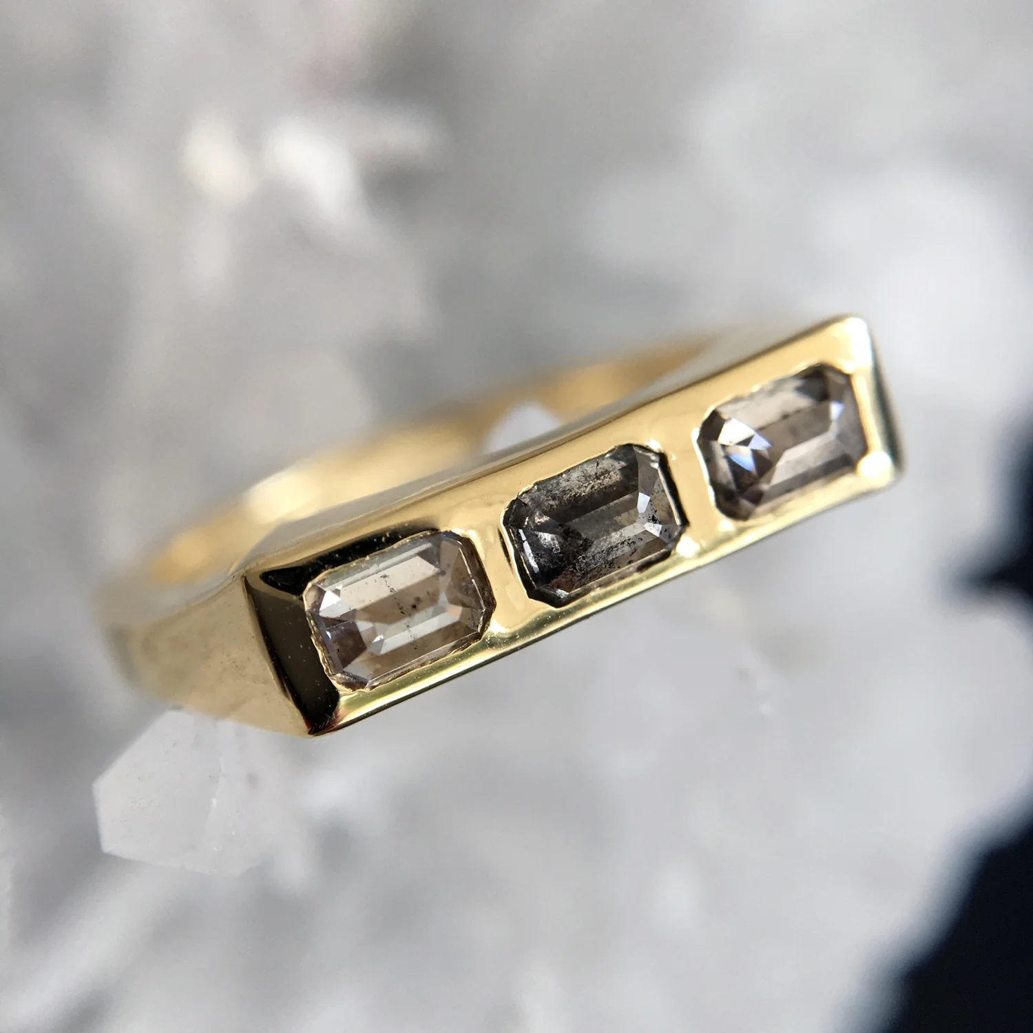 Bespeckle Bar Ring - Image 8