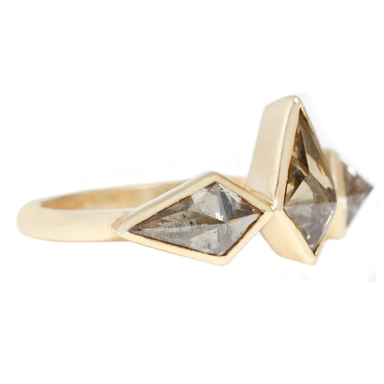 Bezel Kite Ring - Image 3