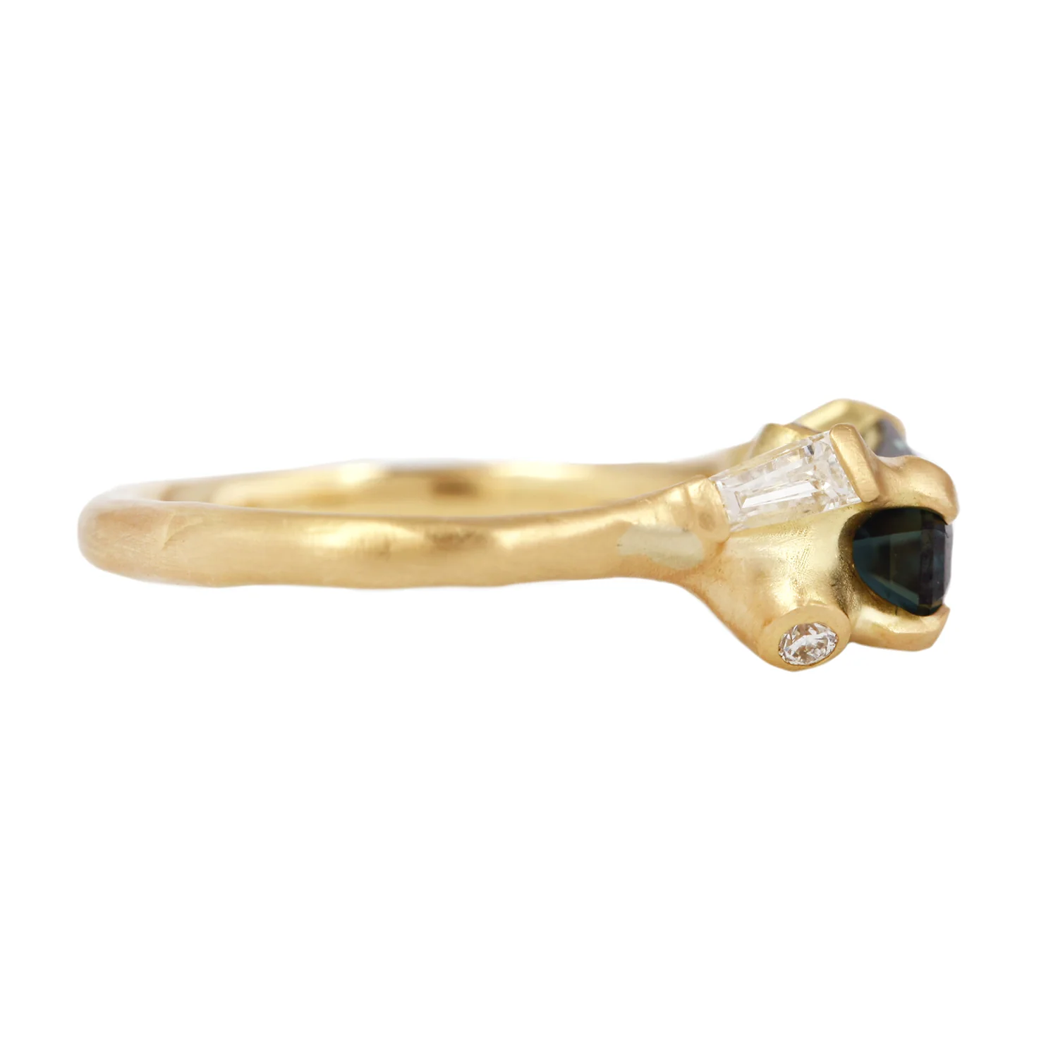 Blue Sapphire Cluster Ring - Image 4