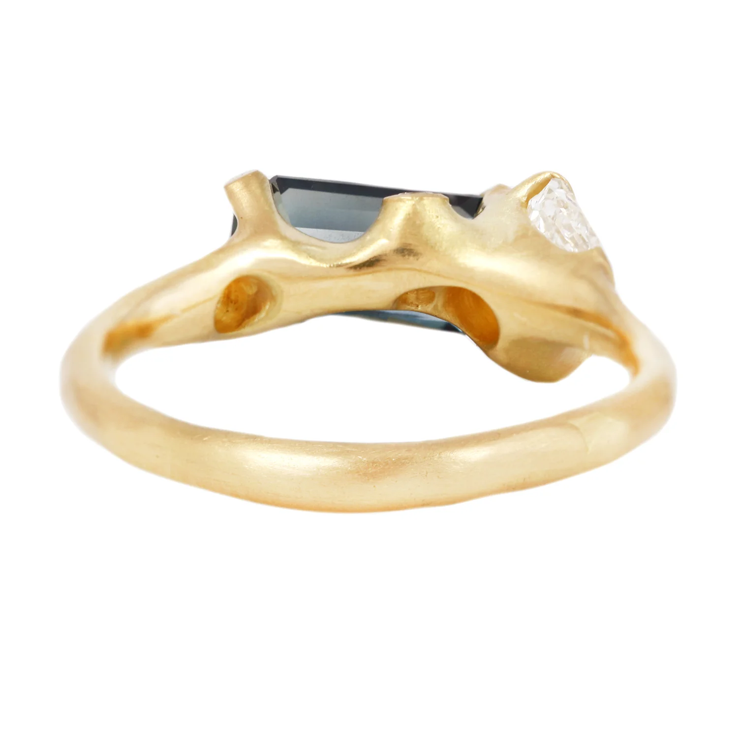 Blue Sapphire Cluster Ring - Image 5