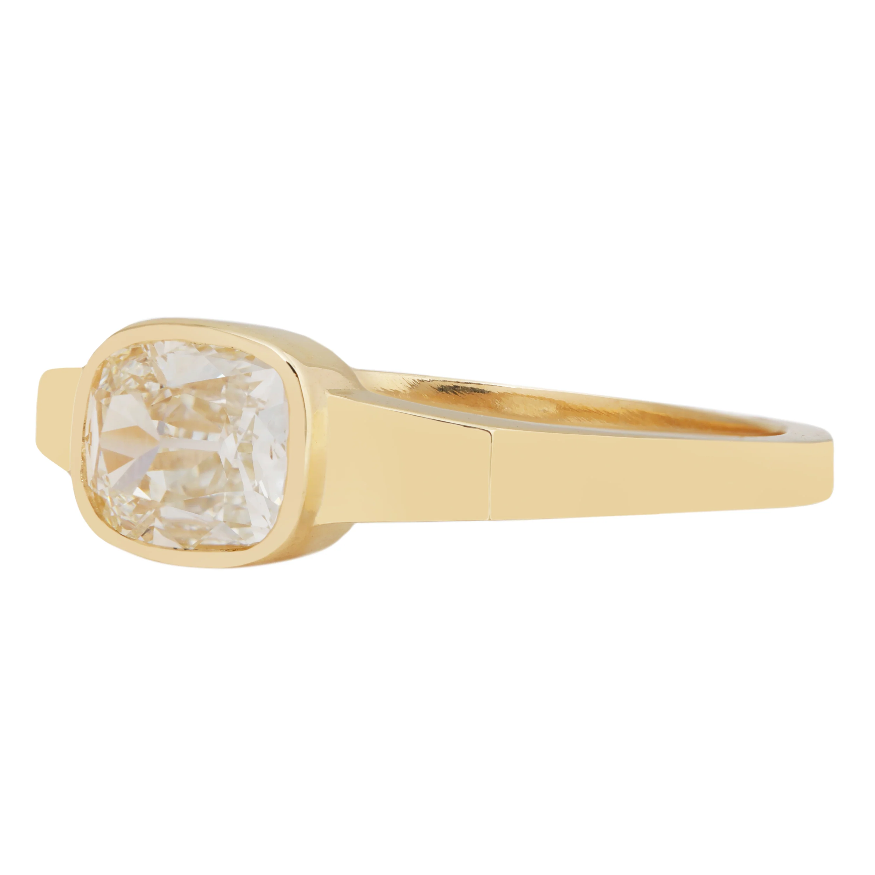 Cushion Diamond Mojave Ring - Image 3