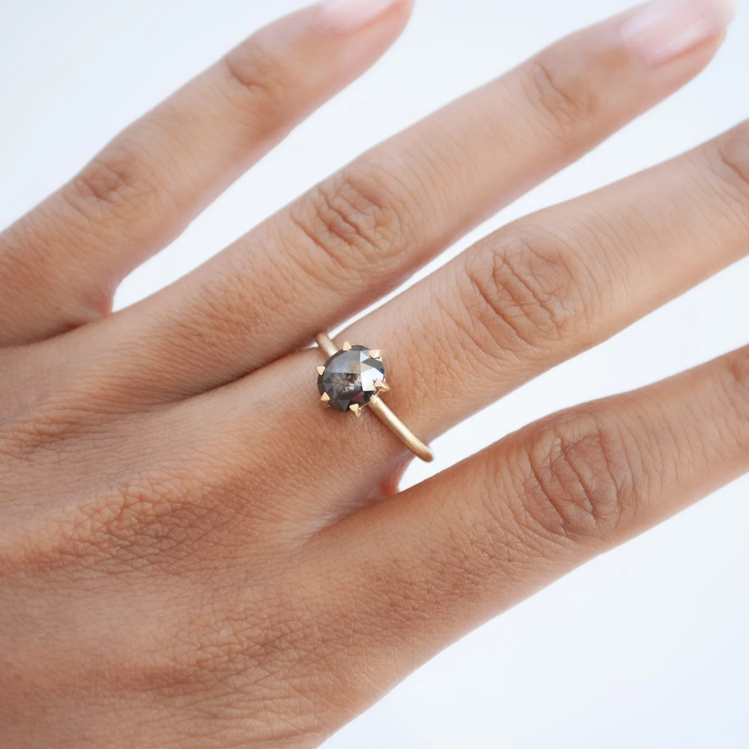 Dark Shimmer Diamond Hera Solitaire - Image 2
