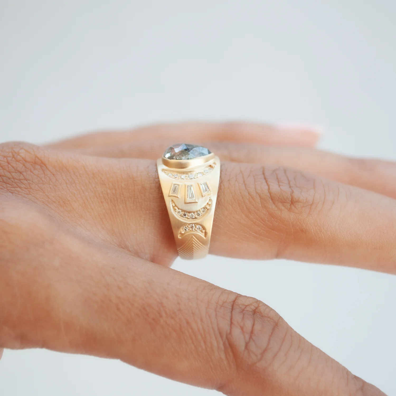 Diamond Deco Beam Ring - Image 7