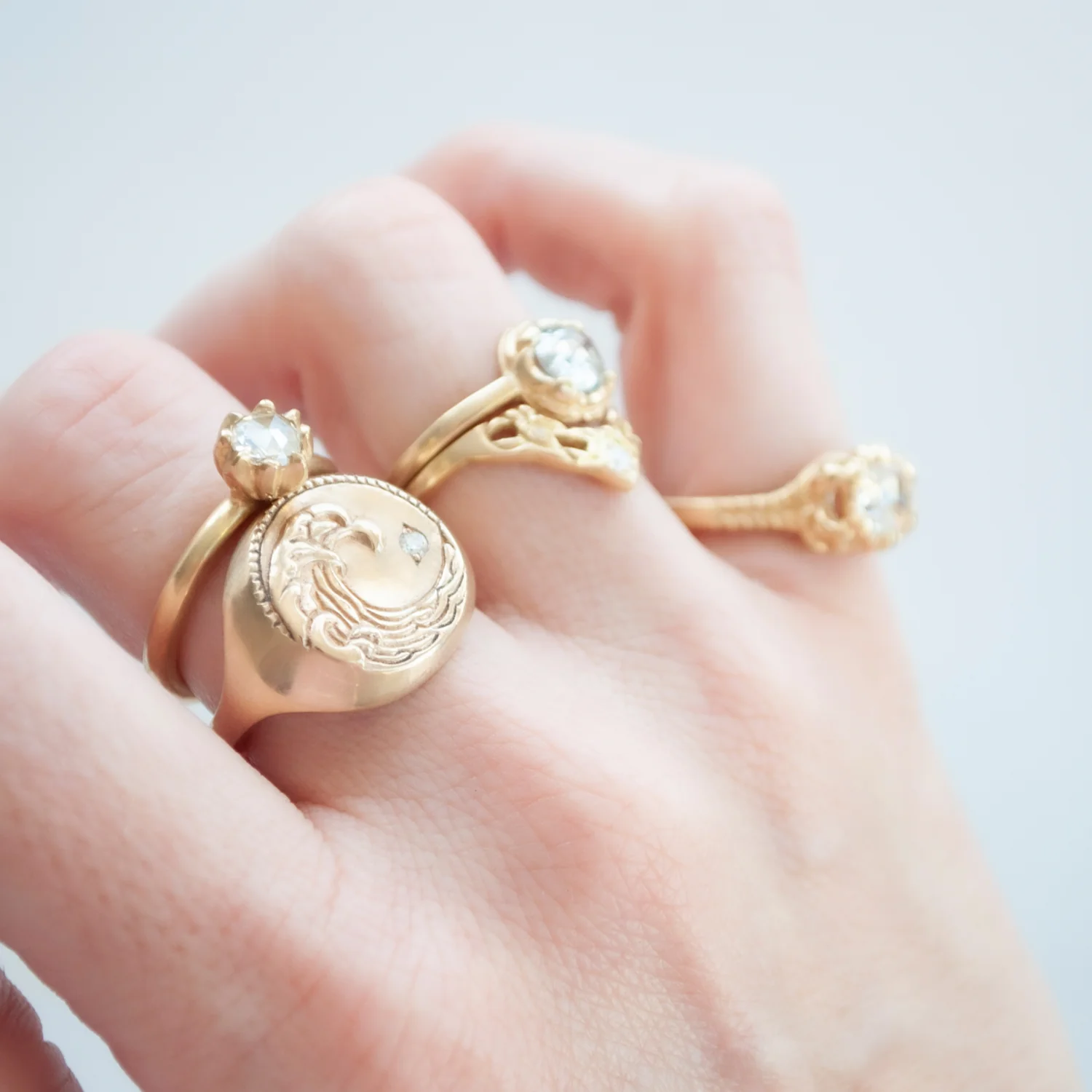 Diamond Solitaire Fleur Ring - Image 7