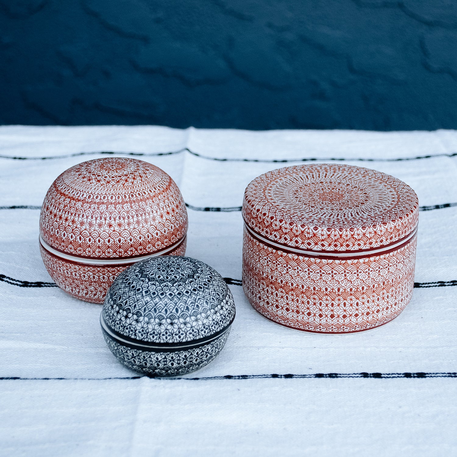 Domed Lidded Jar - Image 4