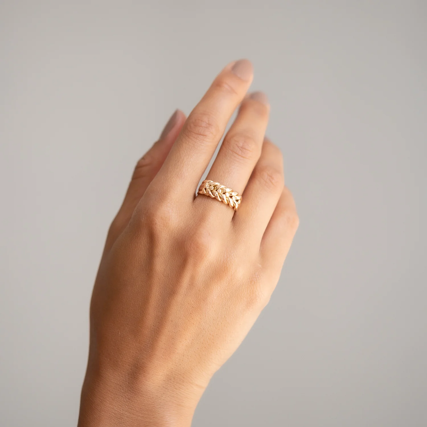 Eternal Knot Keeper Ring - Image 2