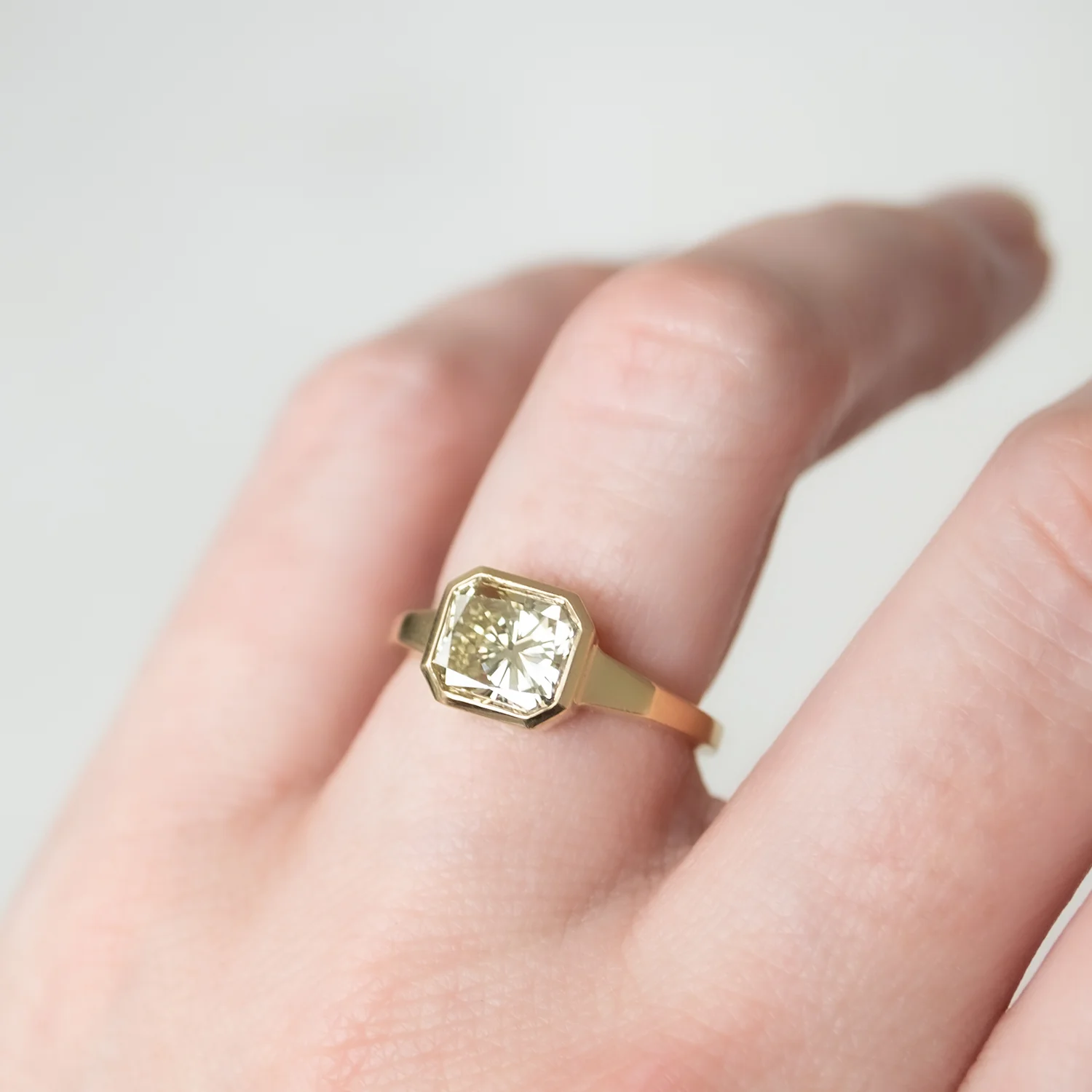 Fancy Yellow Diamond Ring - Image 6