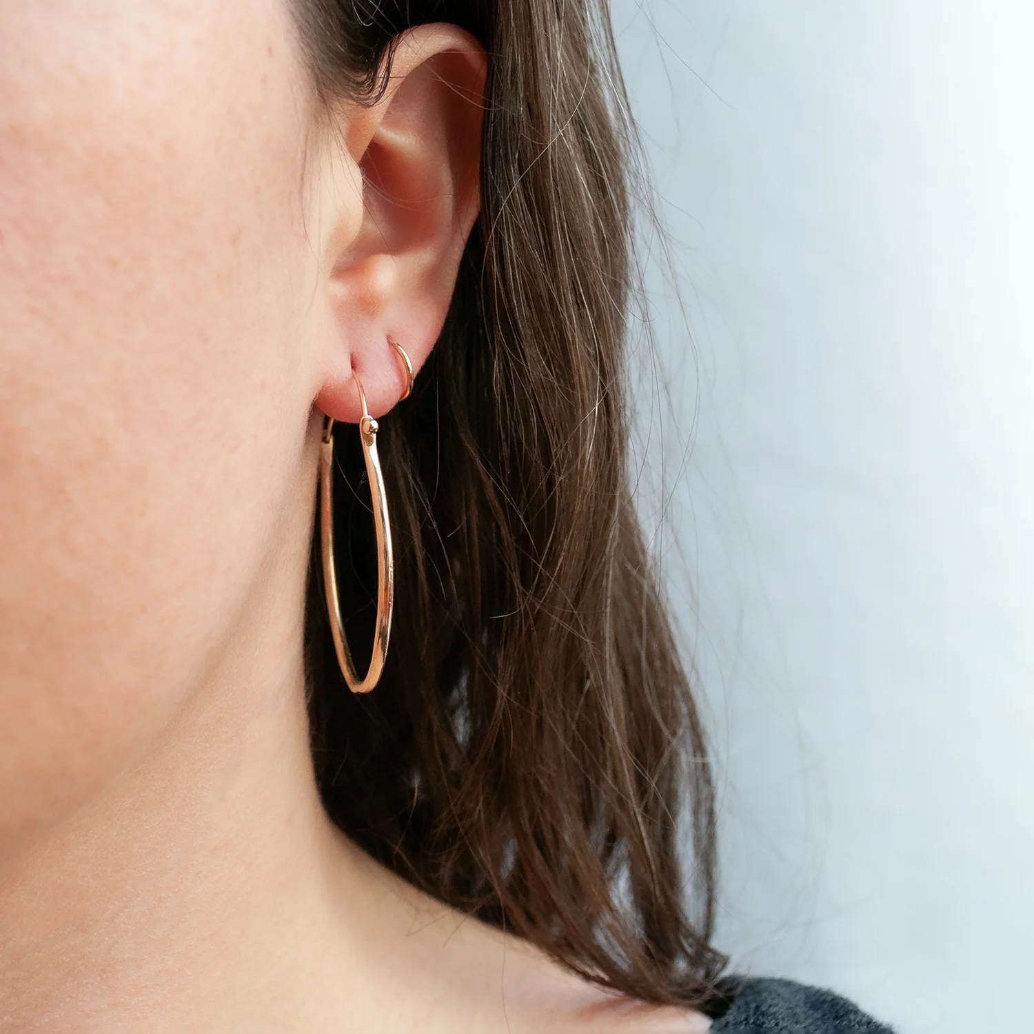 Gold Moritz Hoop Earrings - Image 2