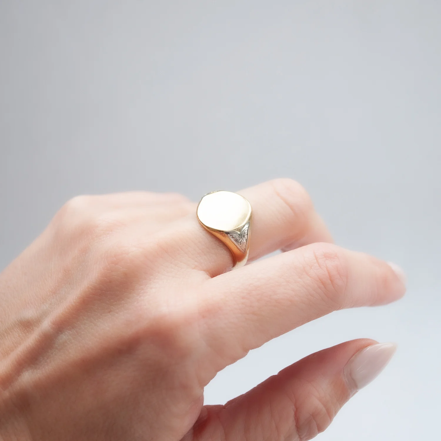 Gold & Platinum Antique Signet - Image 2