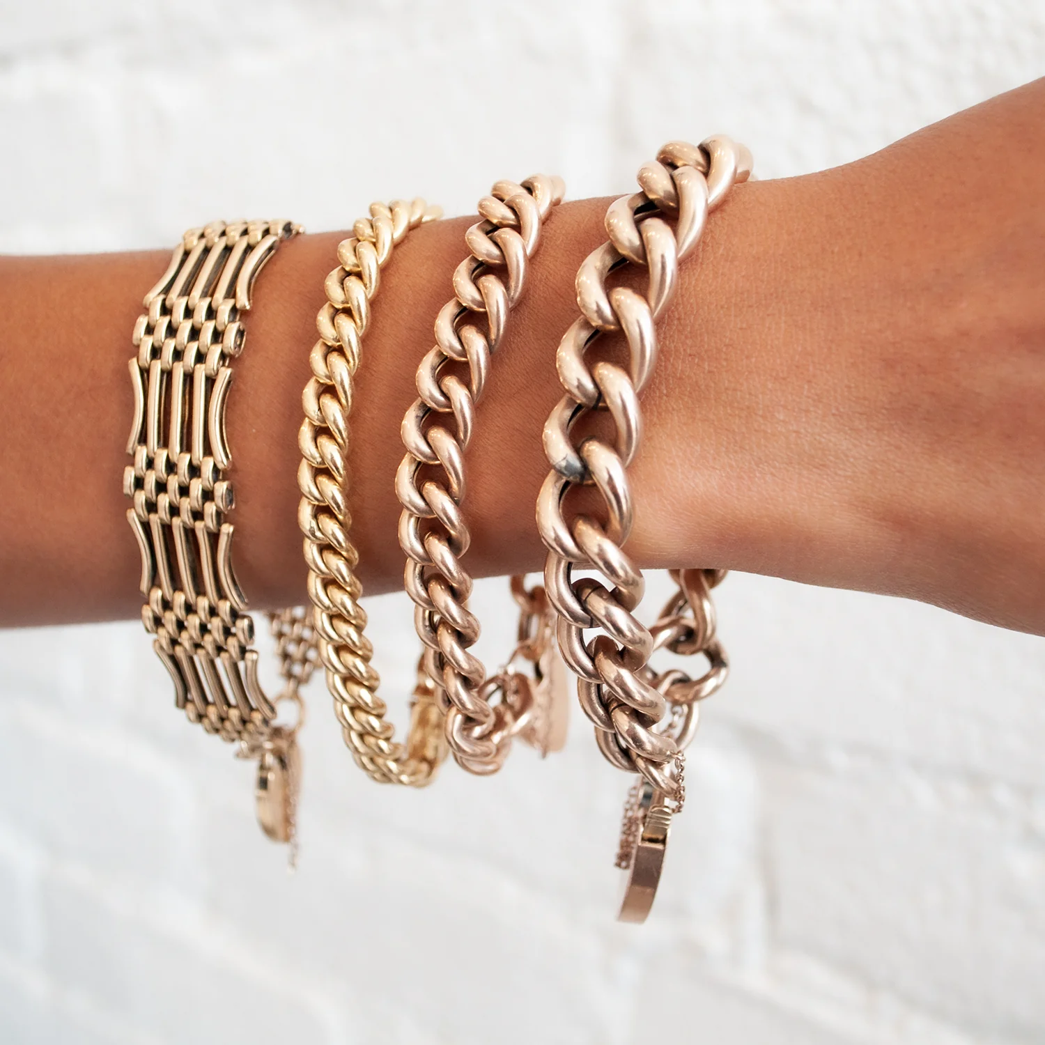 Gold Silk Curb Bracelet - Image 5