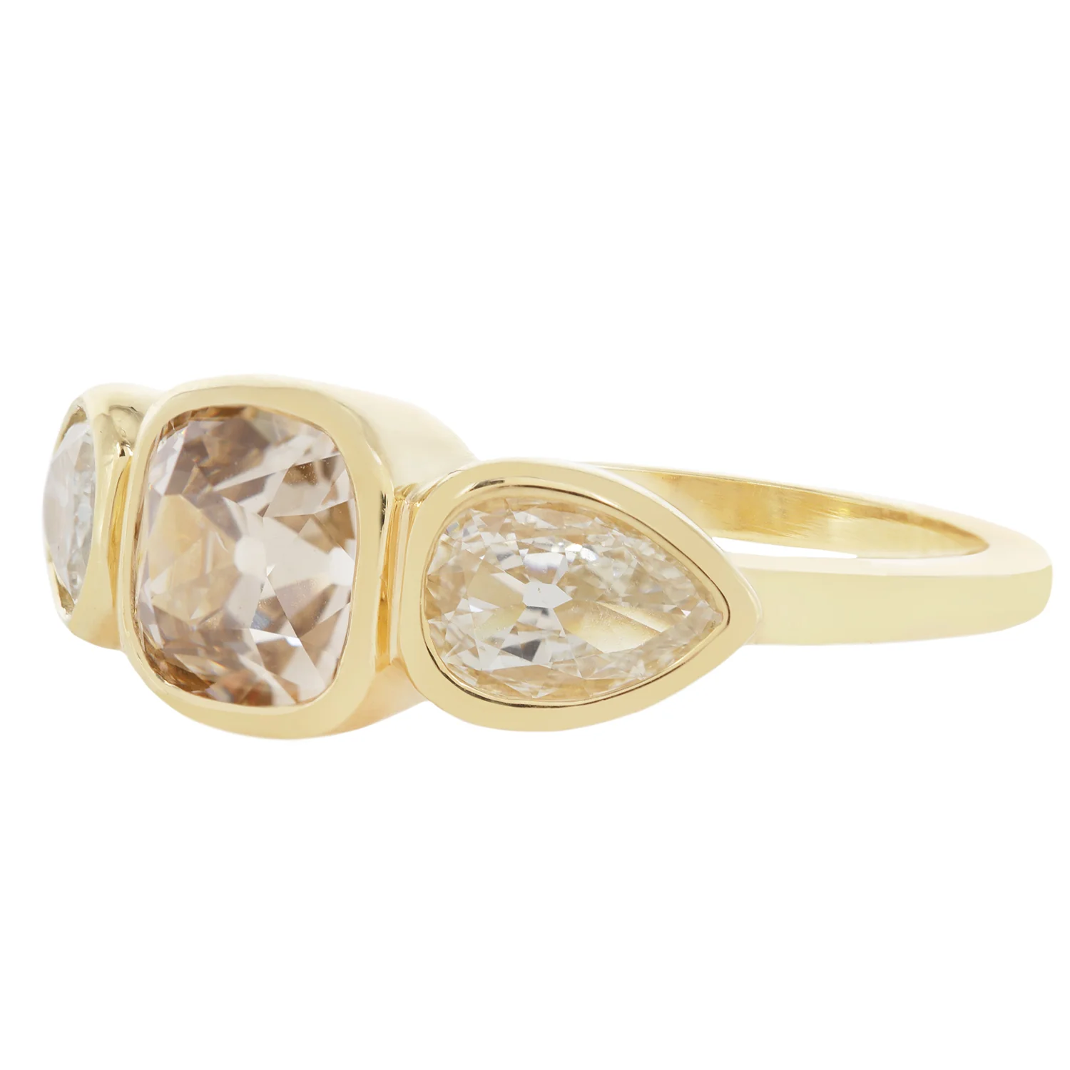 Golden Brilliance Diamond Ring - Image 3