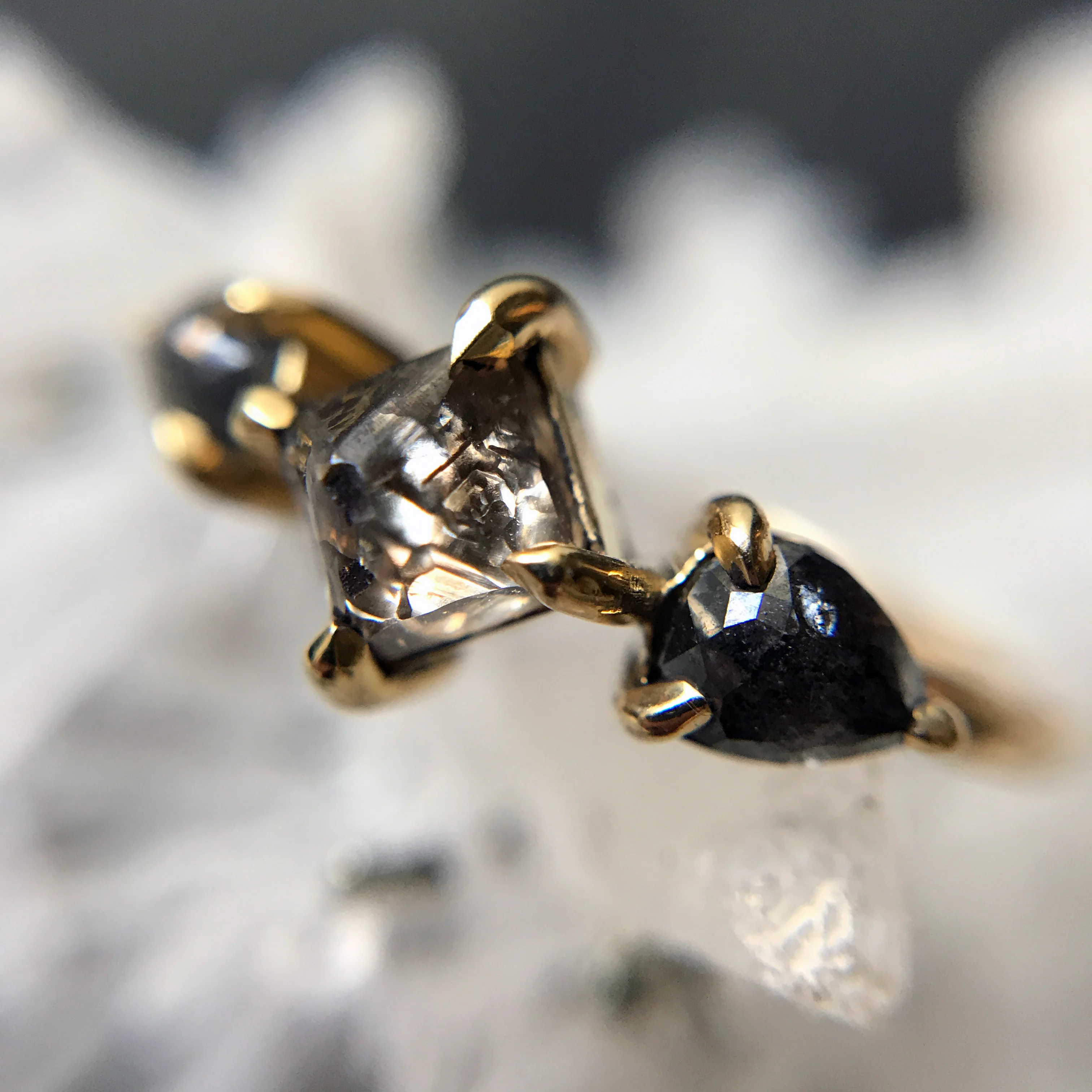 Ishtar Three Diamond Ring - Image 4