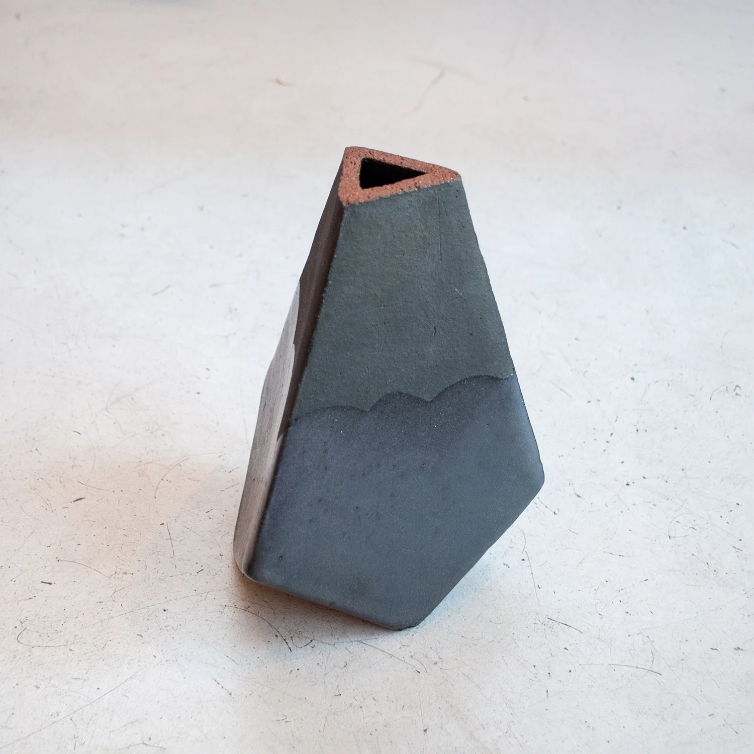 Small Mountain Vase - Image 4