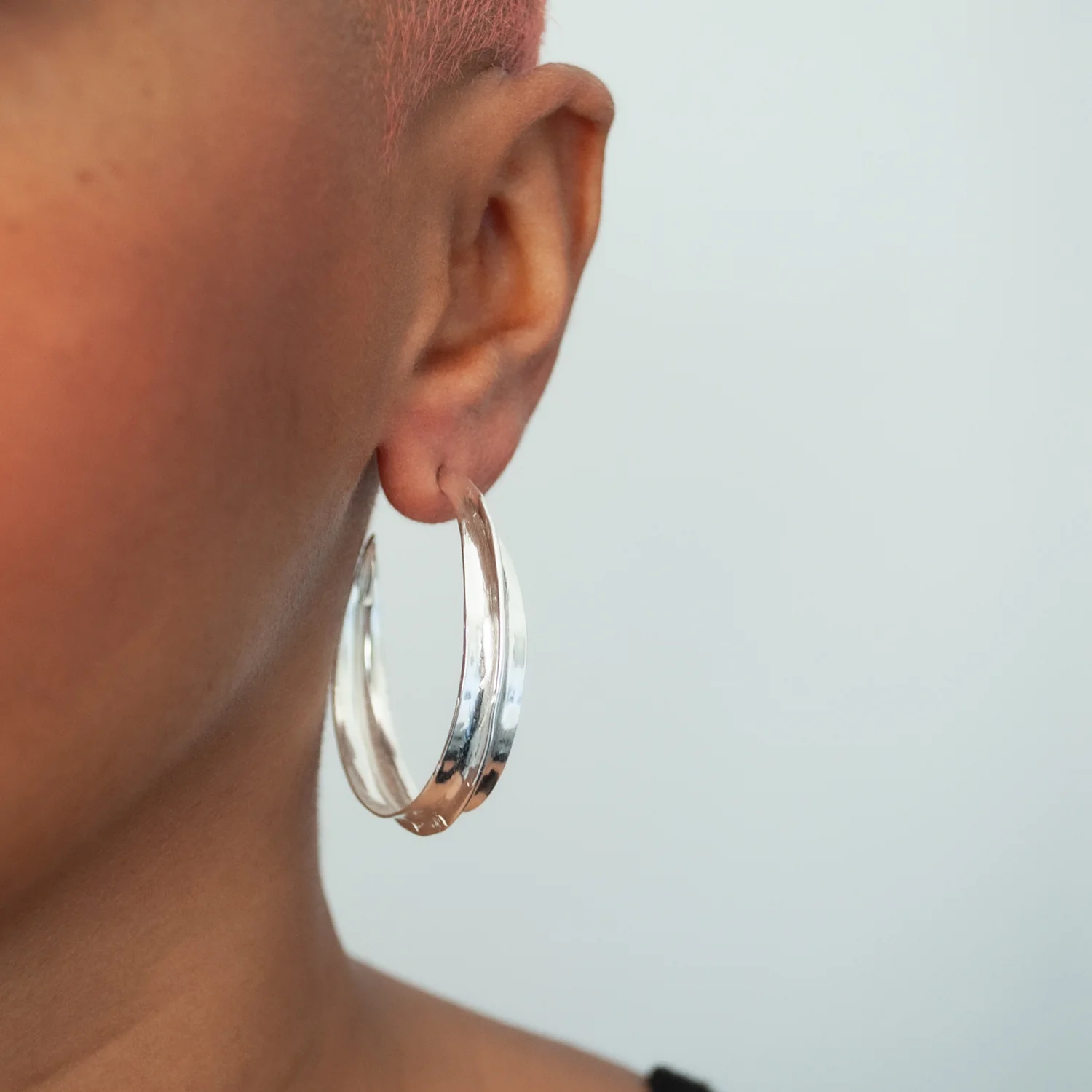 Large Sahara Ridge Hoops - Image 2