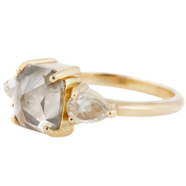 Cushion Cut Diamond Ring - Image 3
