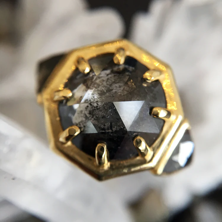 Three Diamond Cleopatra Ring - Image 5