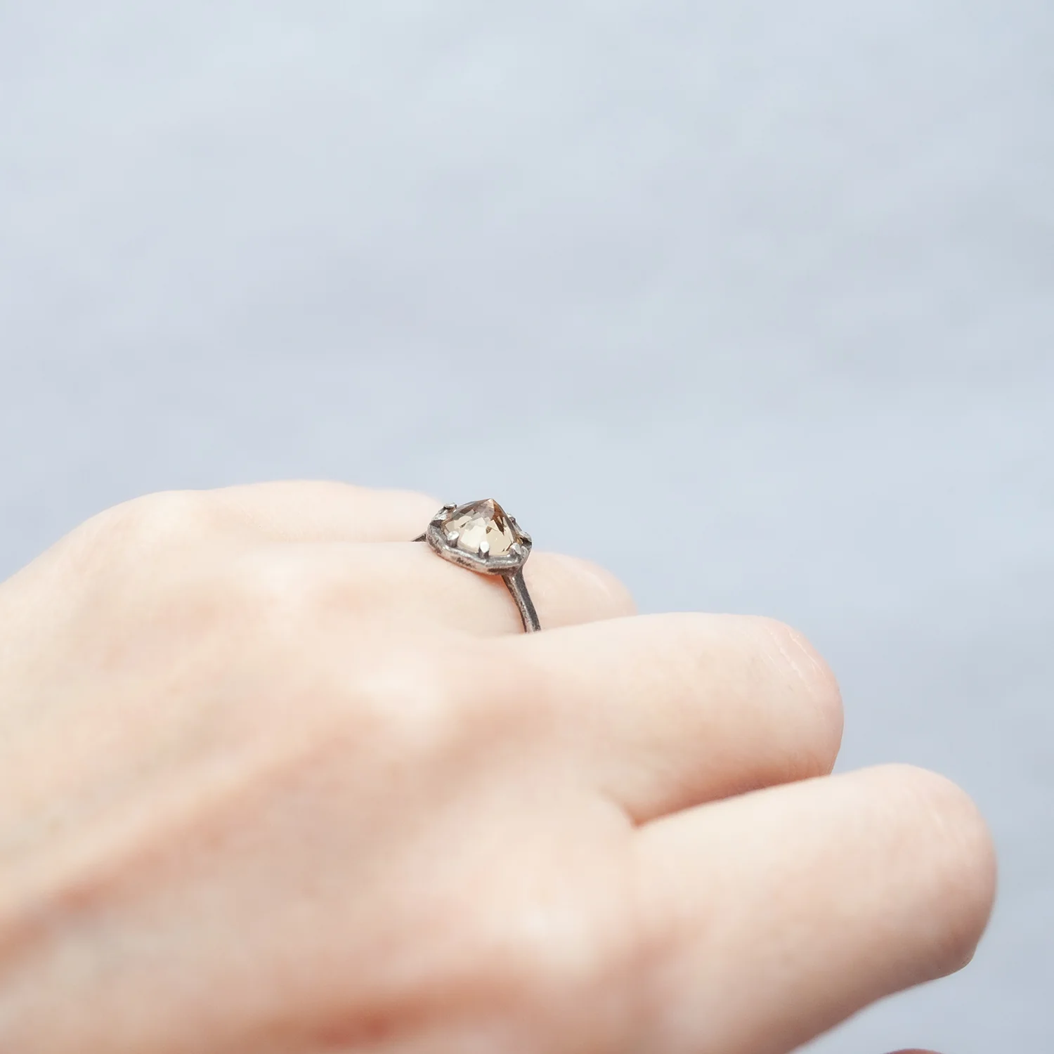 Champagne Quartz Silver Ring - Image 4