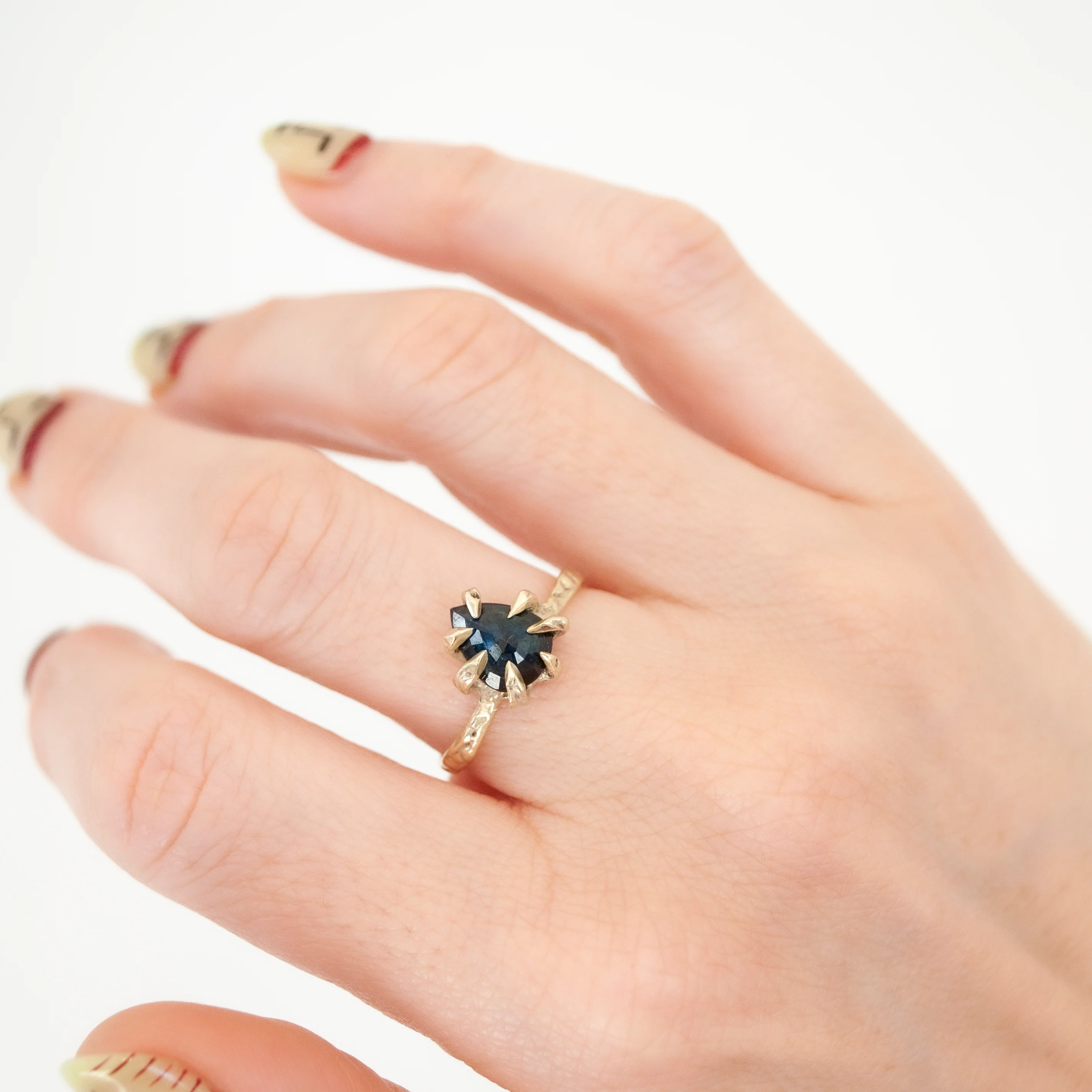 Sapphire Stingray Claw Ring - Image 2