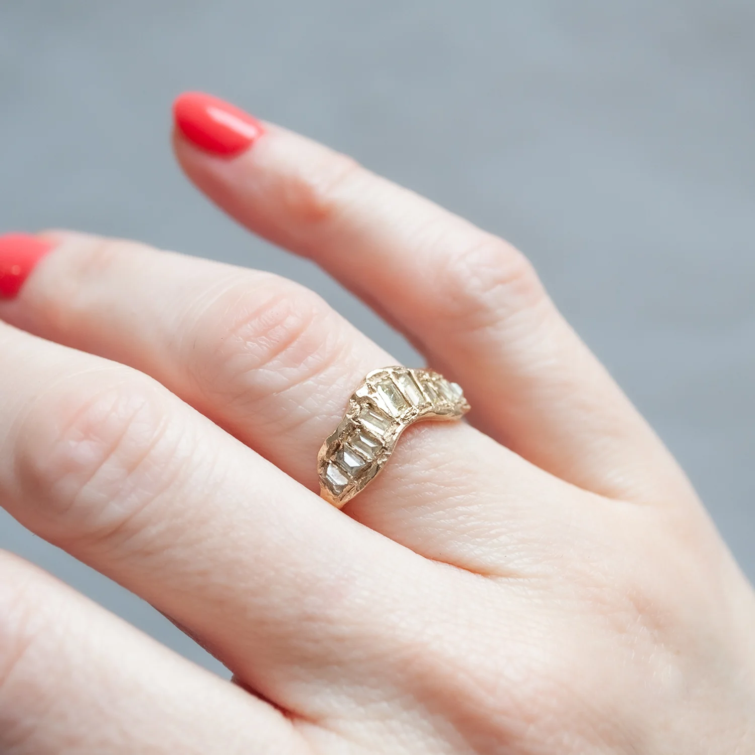 LX Lemon Diamond V Shape Scatter Ring - Image 7