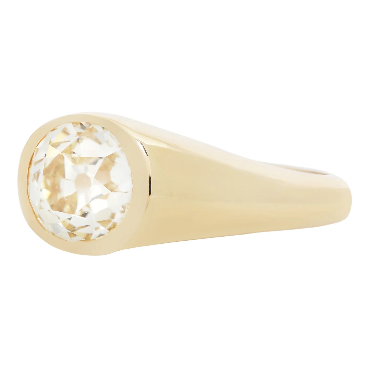 Moonbeam Diamond Signet Ring - Image 3