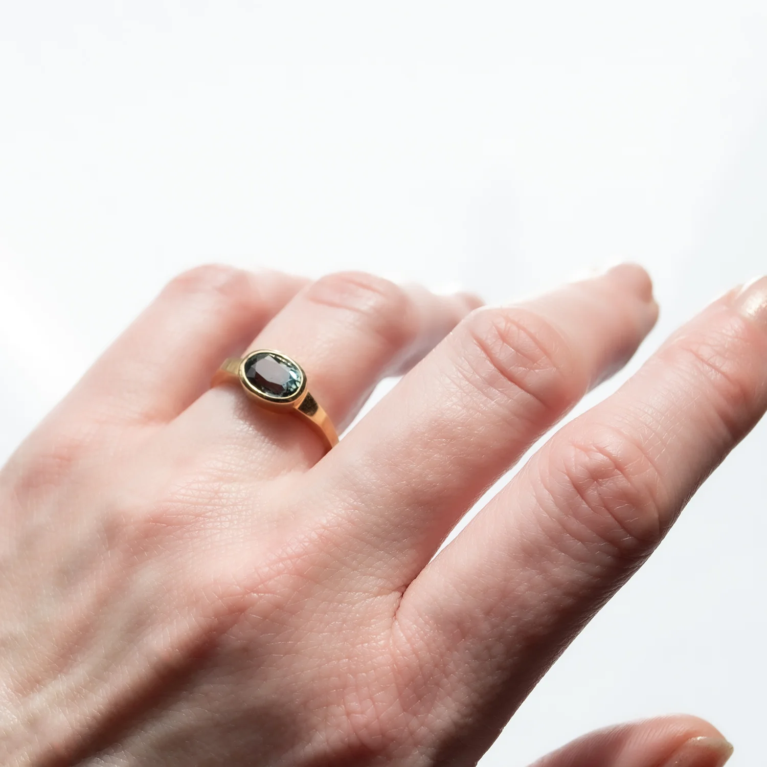 Mystic Teal Sapphire Ring - Image 2