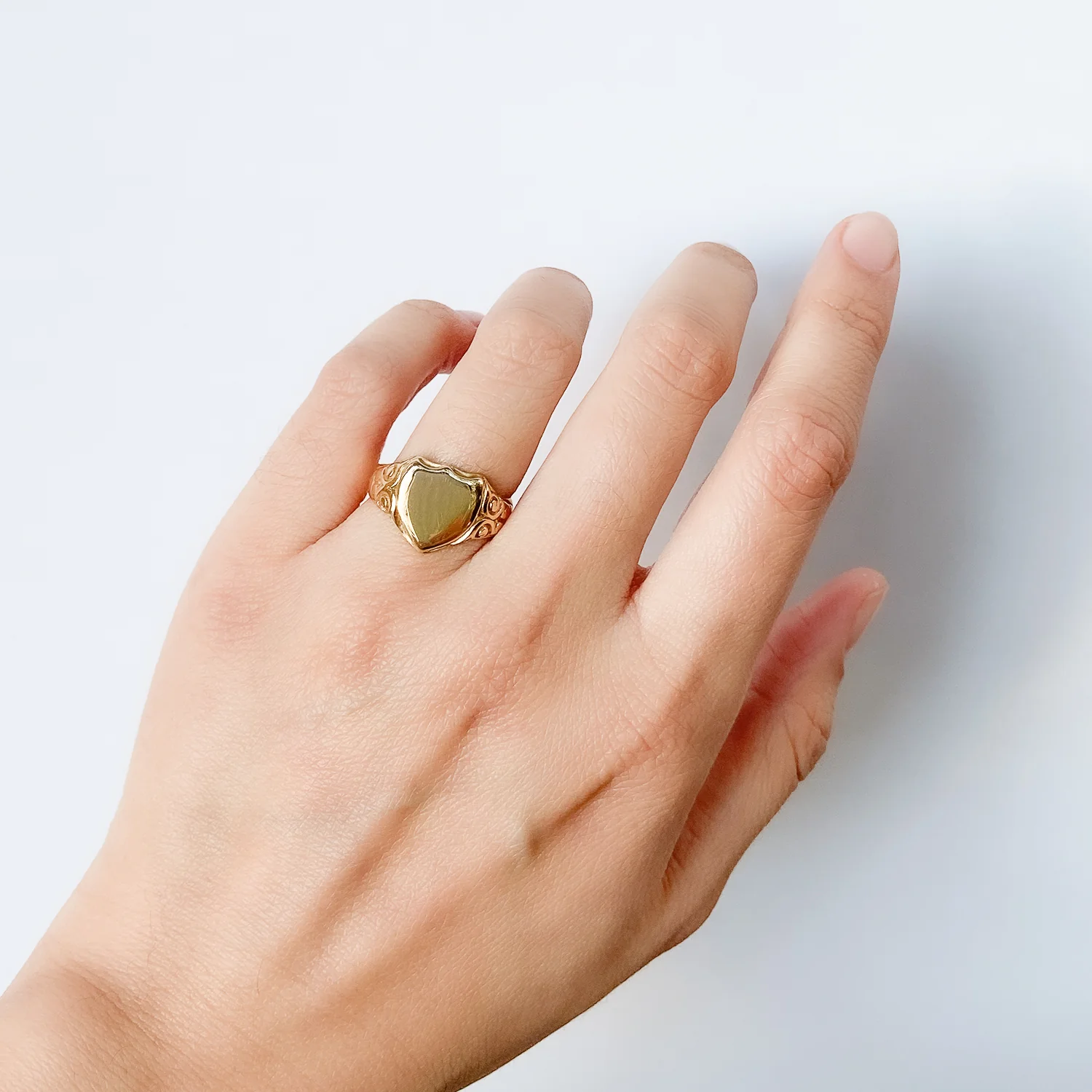 Noble Signet Shield Ring - Image 2