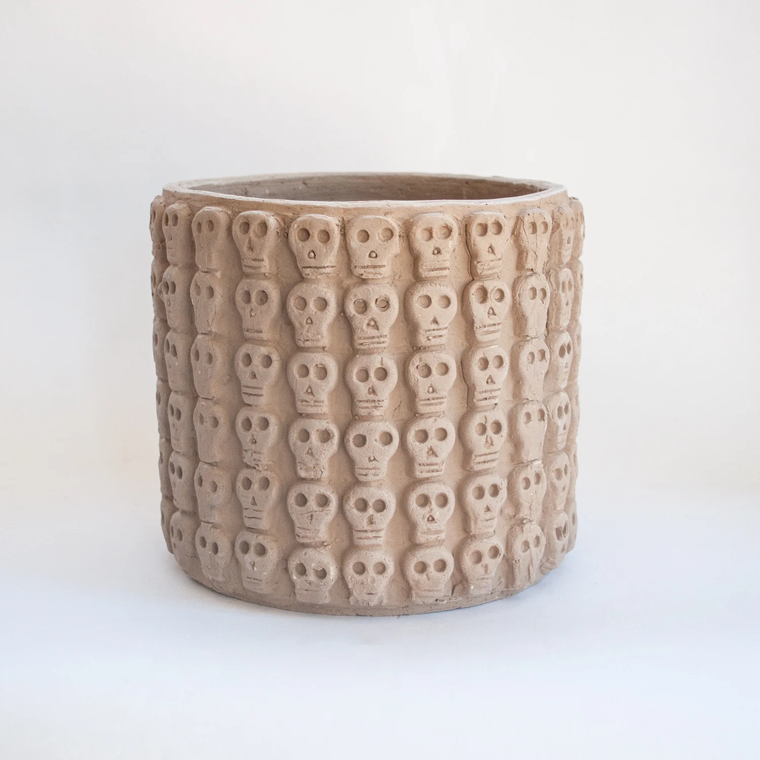 Pantli Skulls Medium Planter - Image 3