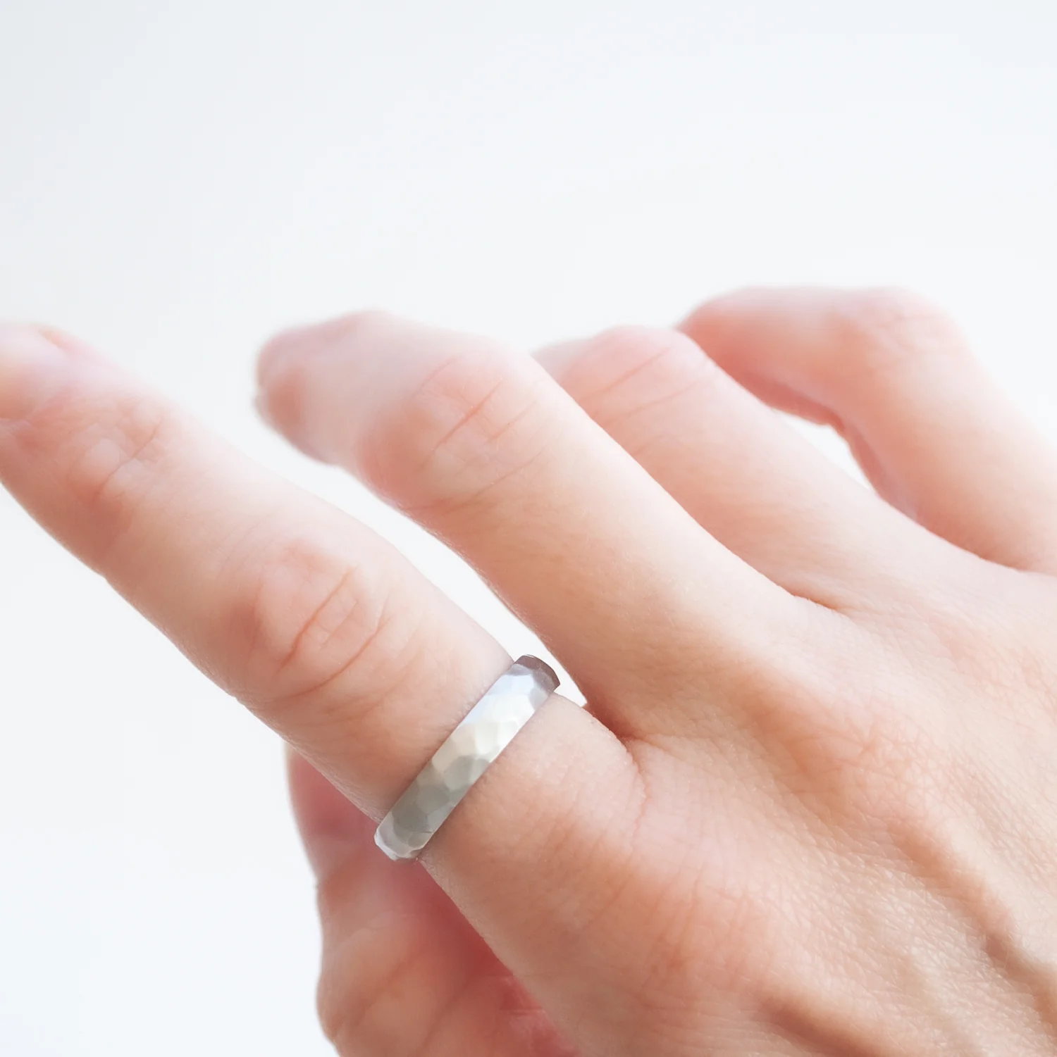 Platinum Carved Hammer Band - Image 2
