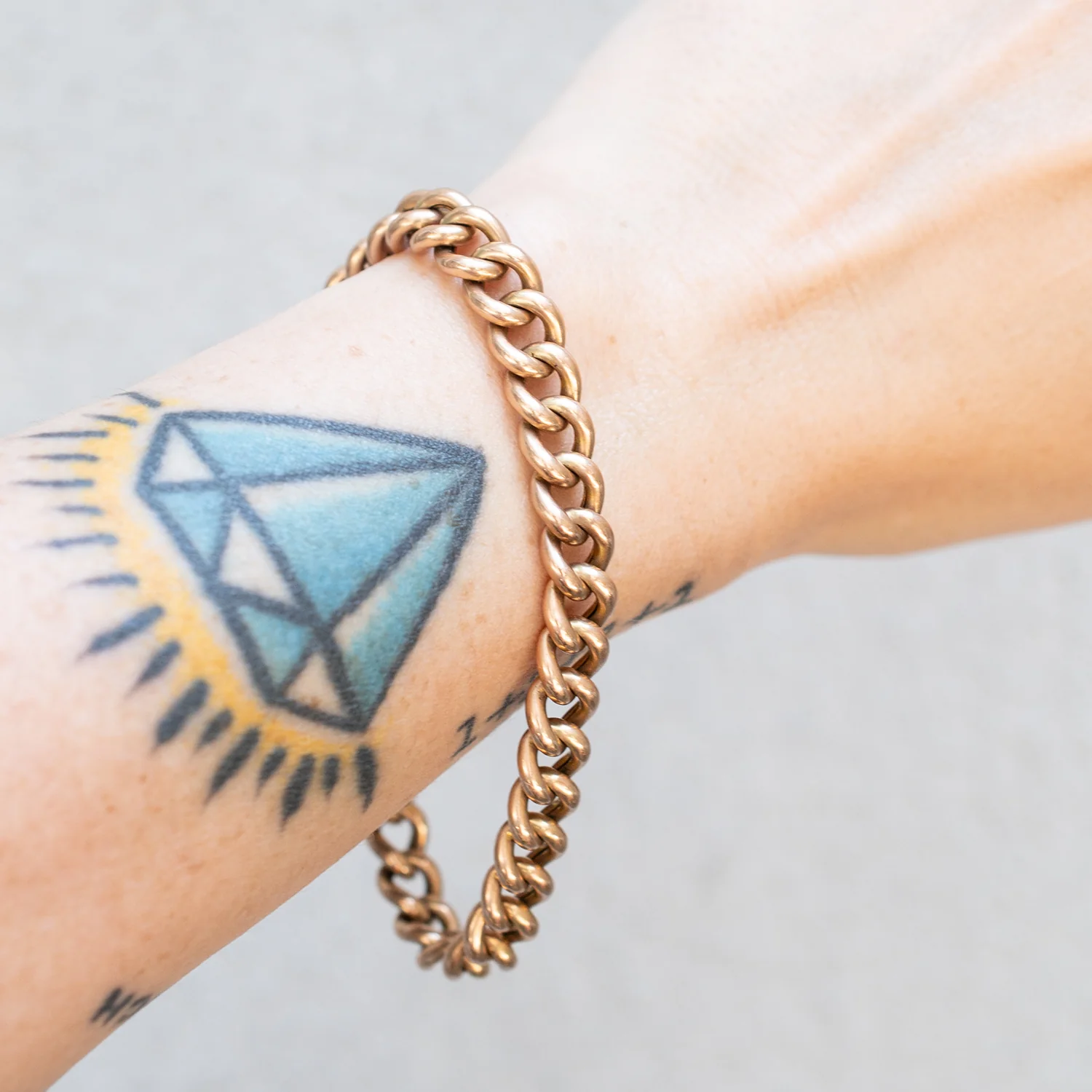 Regal Gold Curb Bracelet - Image 2