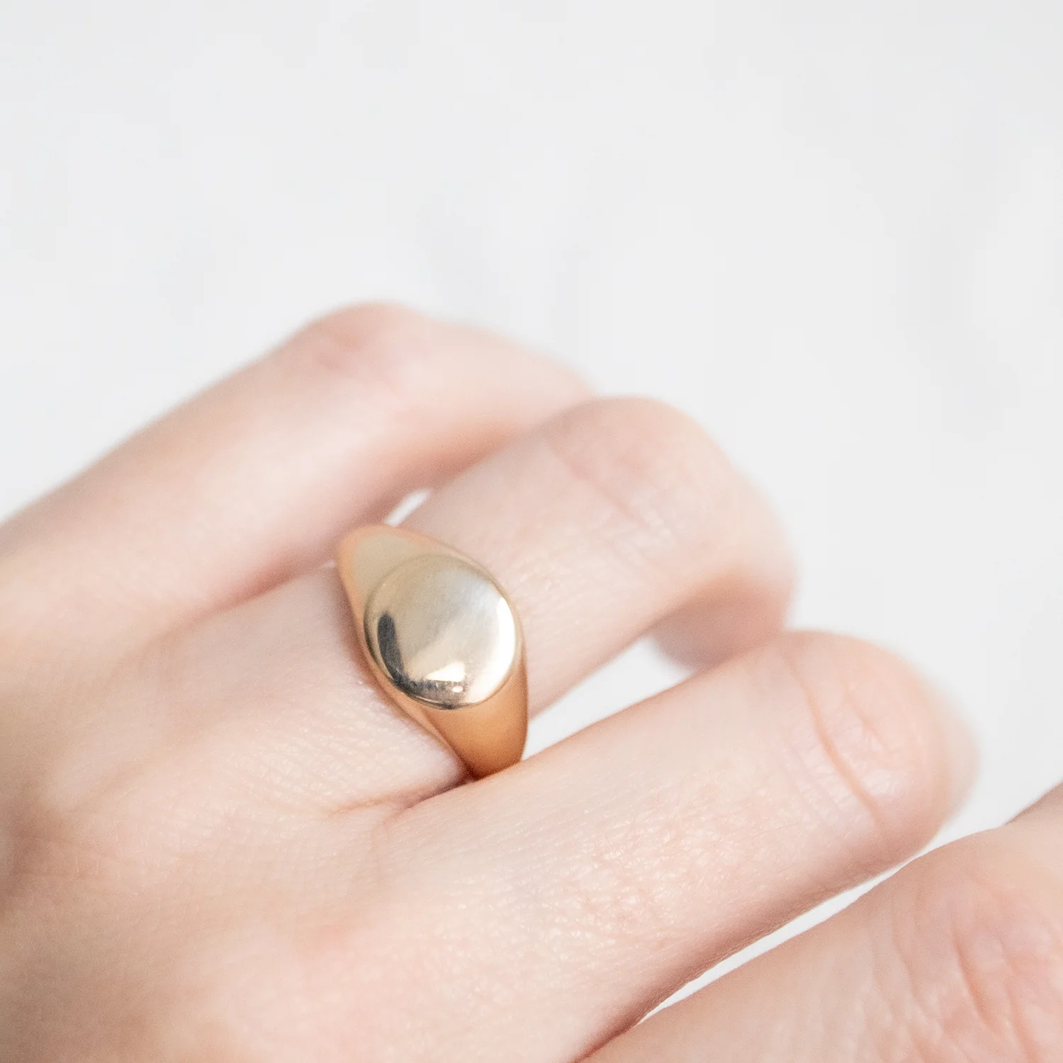 Round Gold Signet Ring - Image 2
