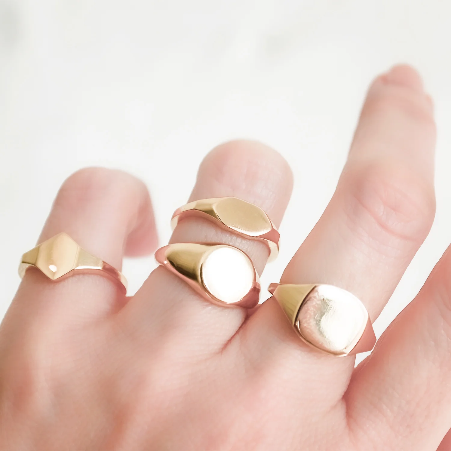 Round Gold Signet Ring - Image 6