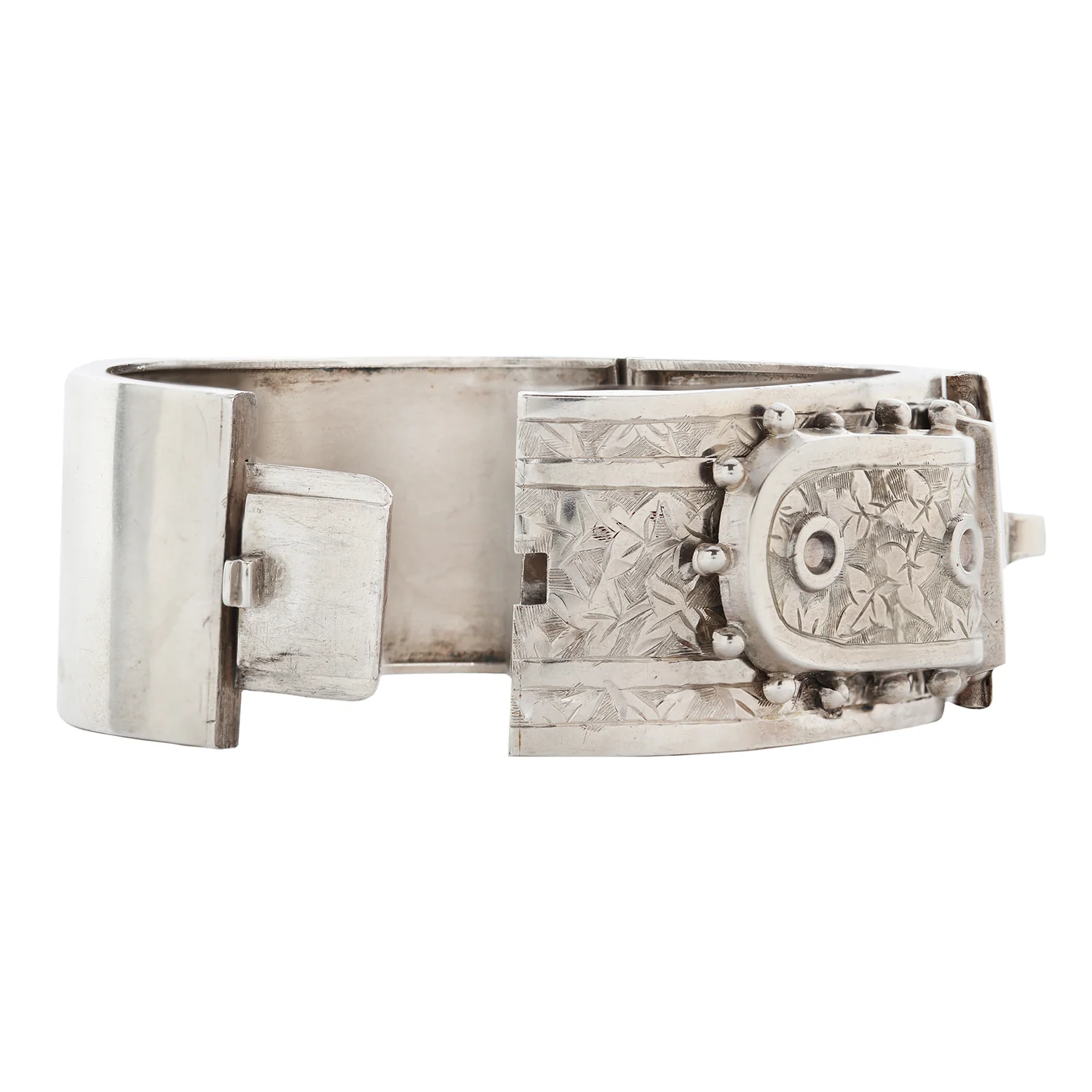 Silver Falling Leaves Buckle Bangle - Image 3