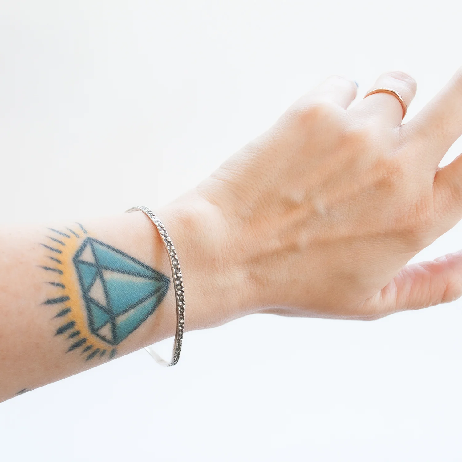Silver Stingray Bangle - Image 2