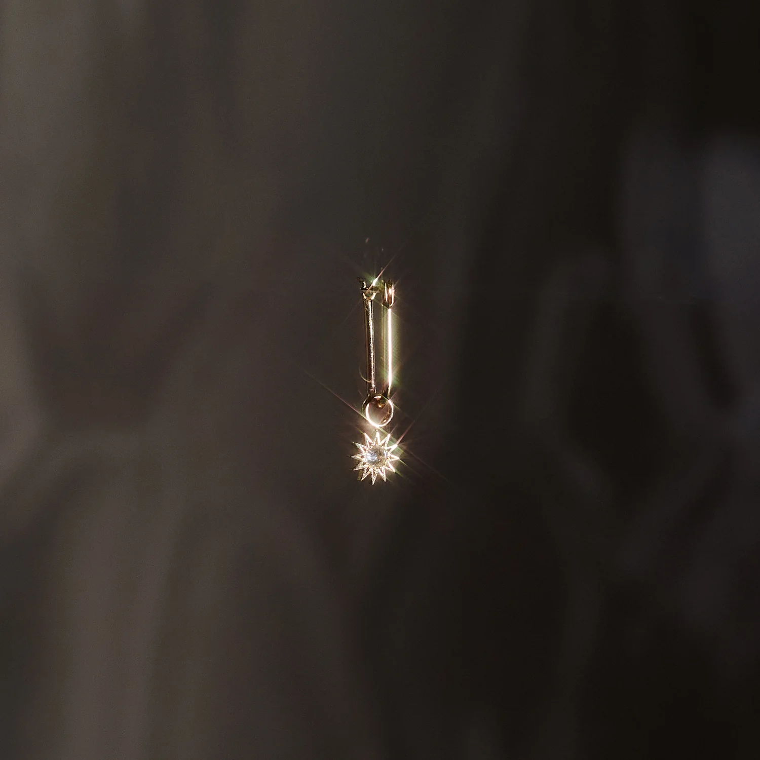 Inverted Diamond Spur Single Hoop - Image 4