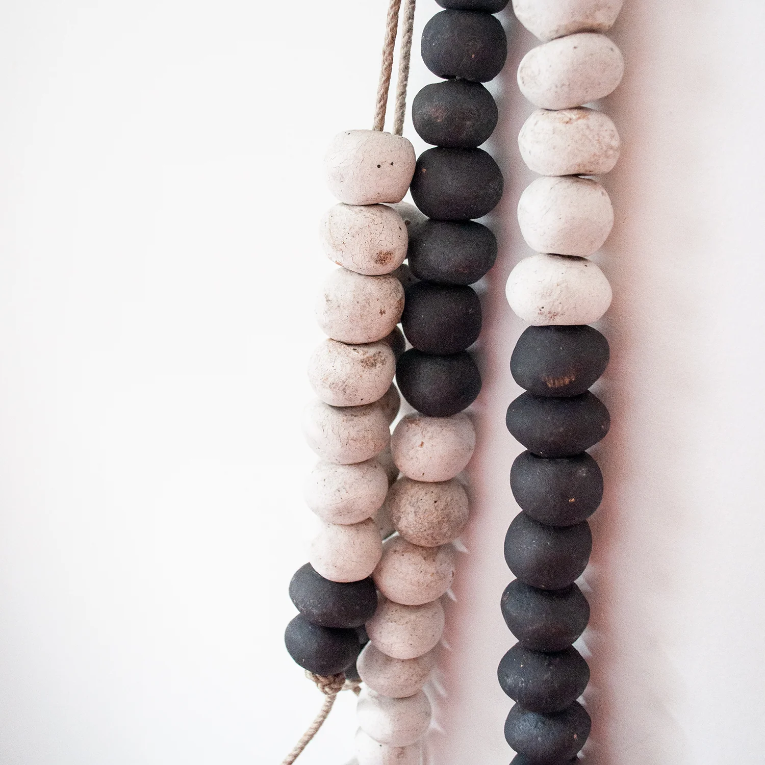 Small Black & White Press Bead Garland - Image 2