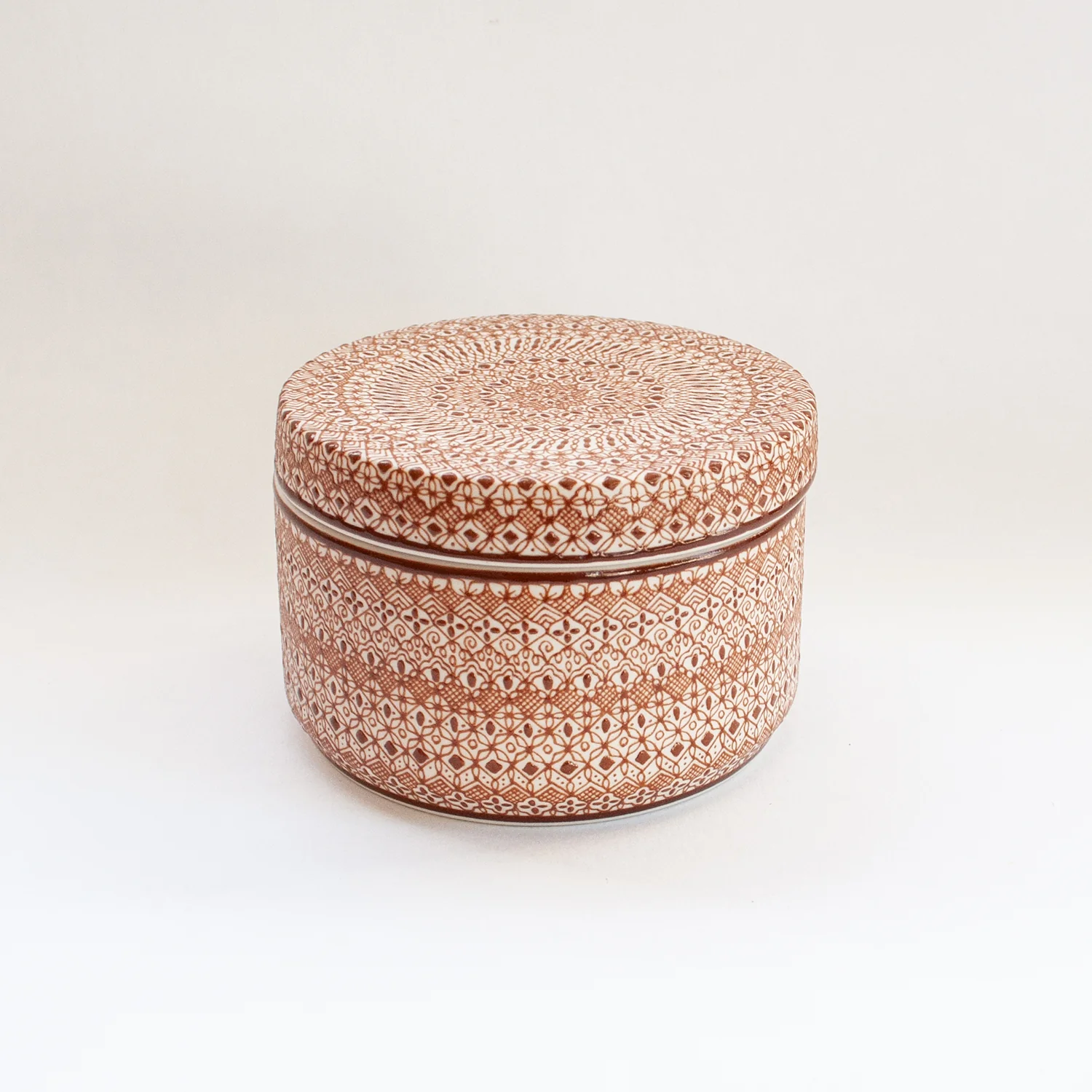 Small Flat Lidded Jar - Image 6