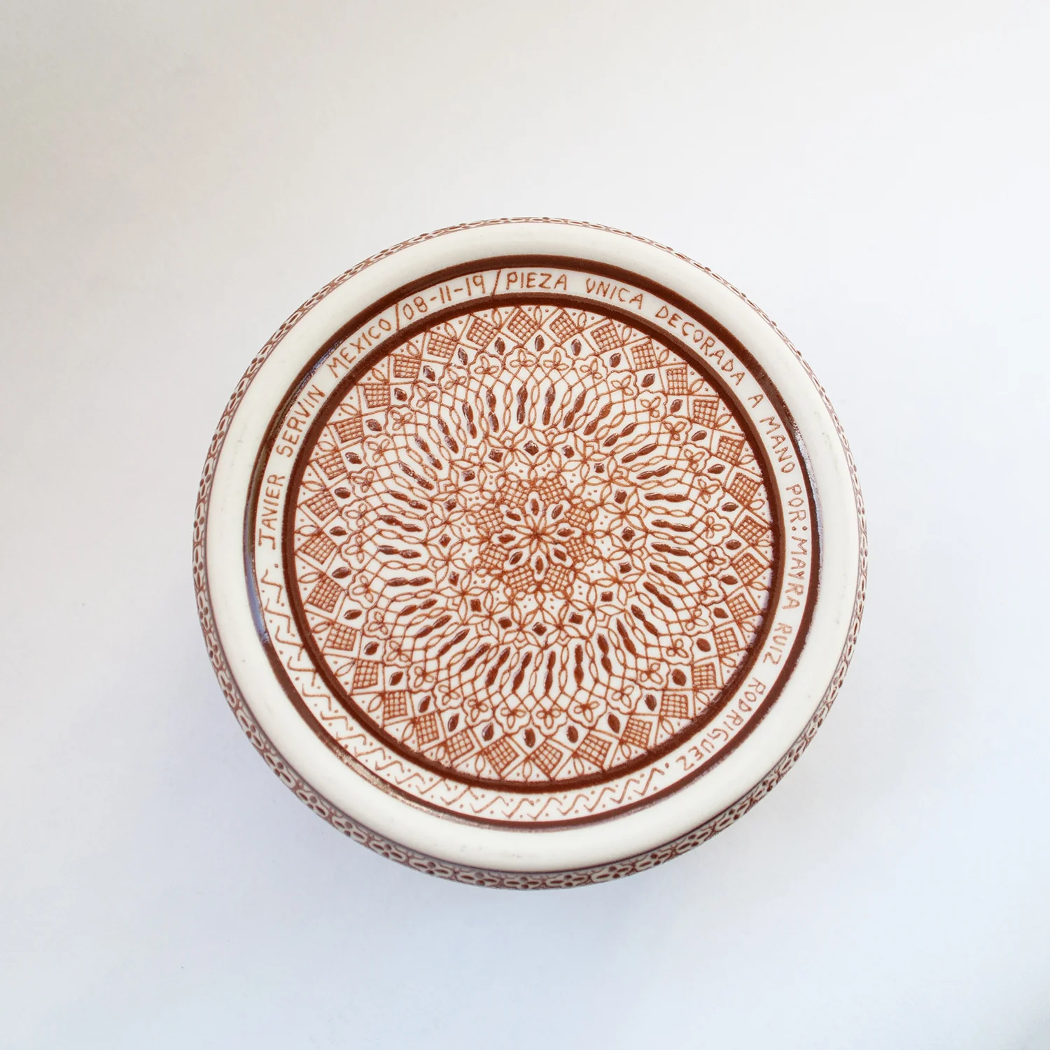 Small Flat Lidded Jar - Image 8