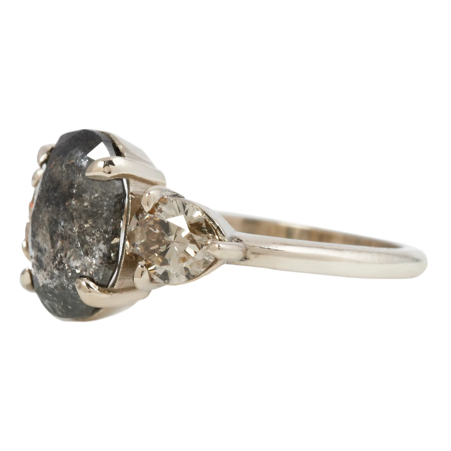 Speckled Oval Three Diamond Ring - Image 3