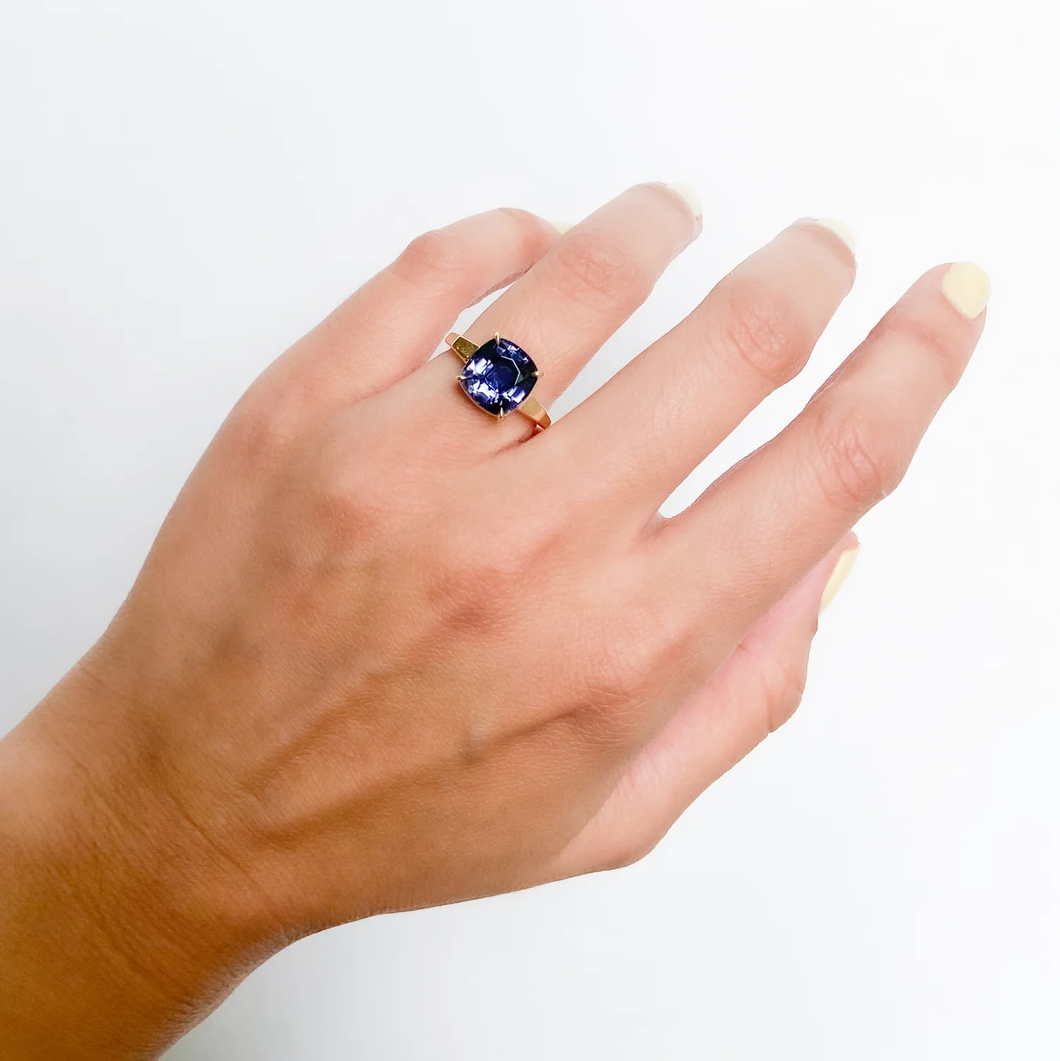Stormy Spinel Solitaire - Image 2