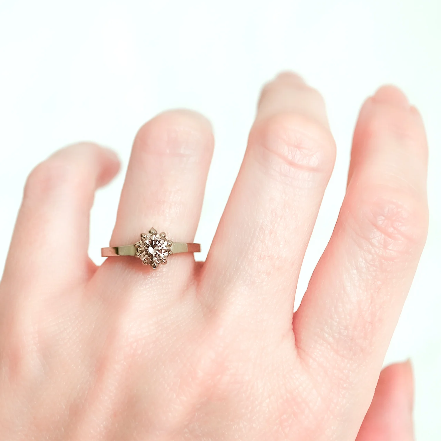 Champagne Diamond Soirée Ring - Image 2