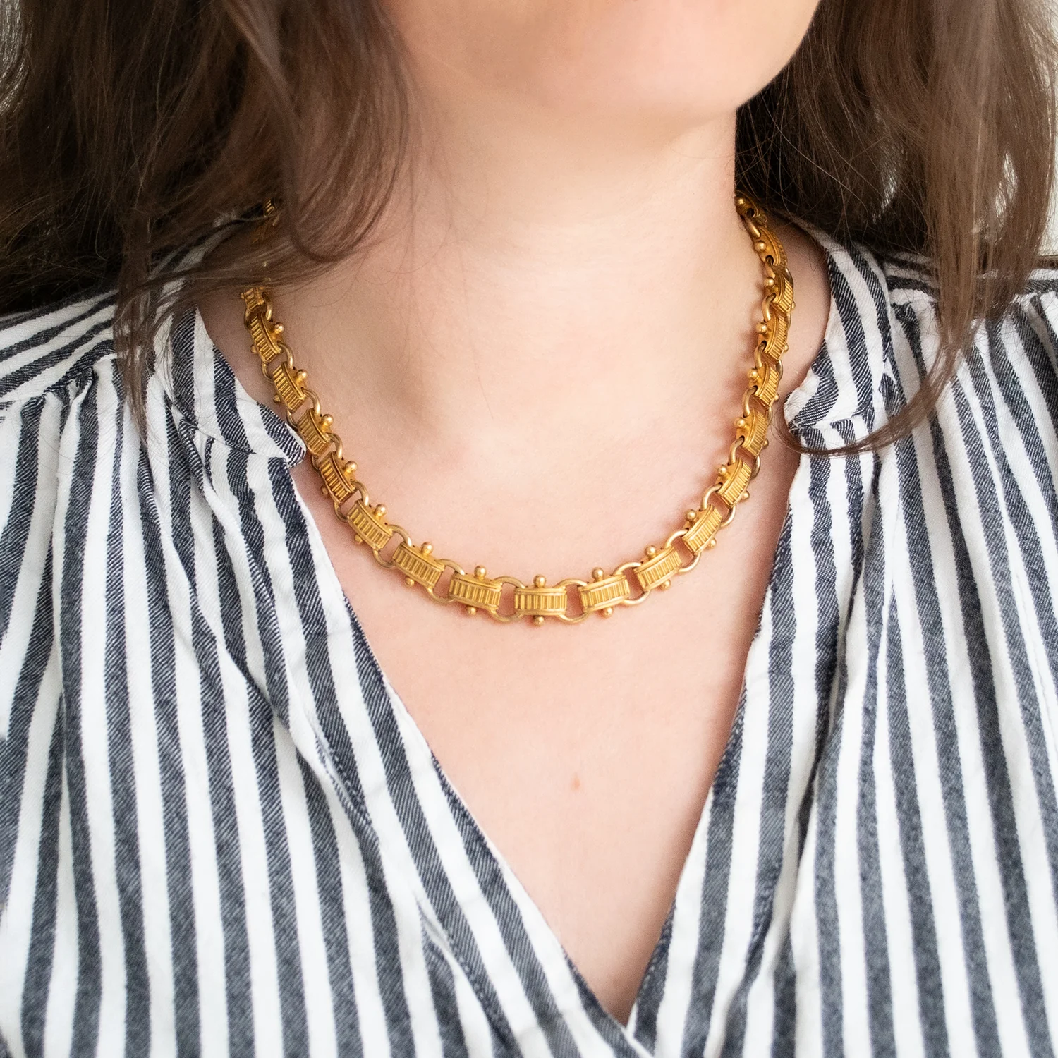 Victorian Door Knocker Necklace - Image 2