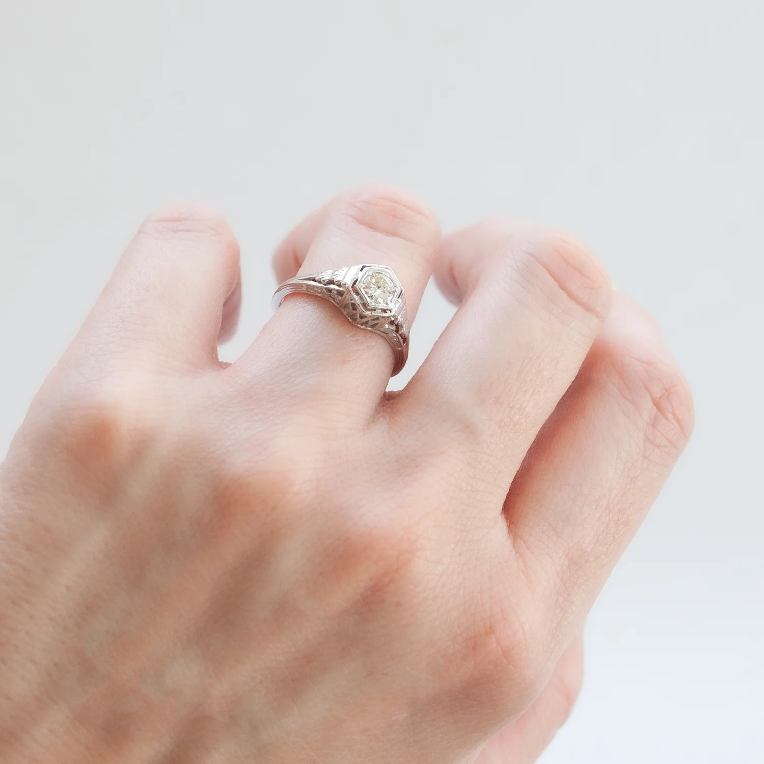 Floral Diamond Hex Solitaire - Image 4