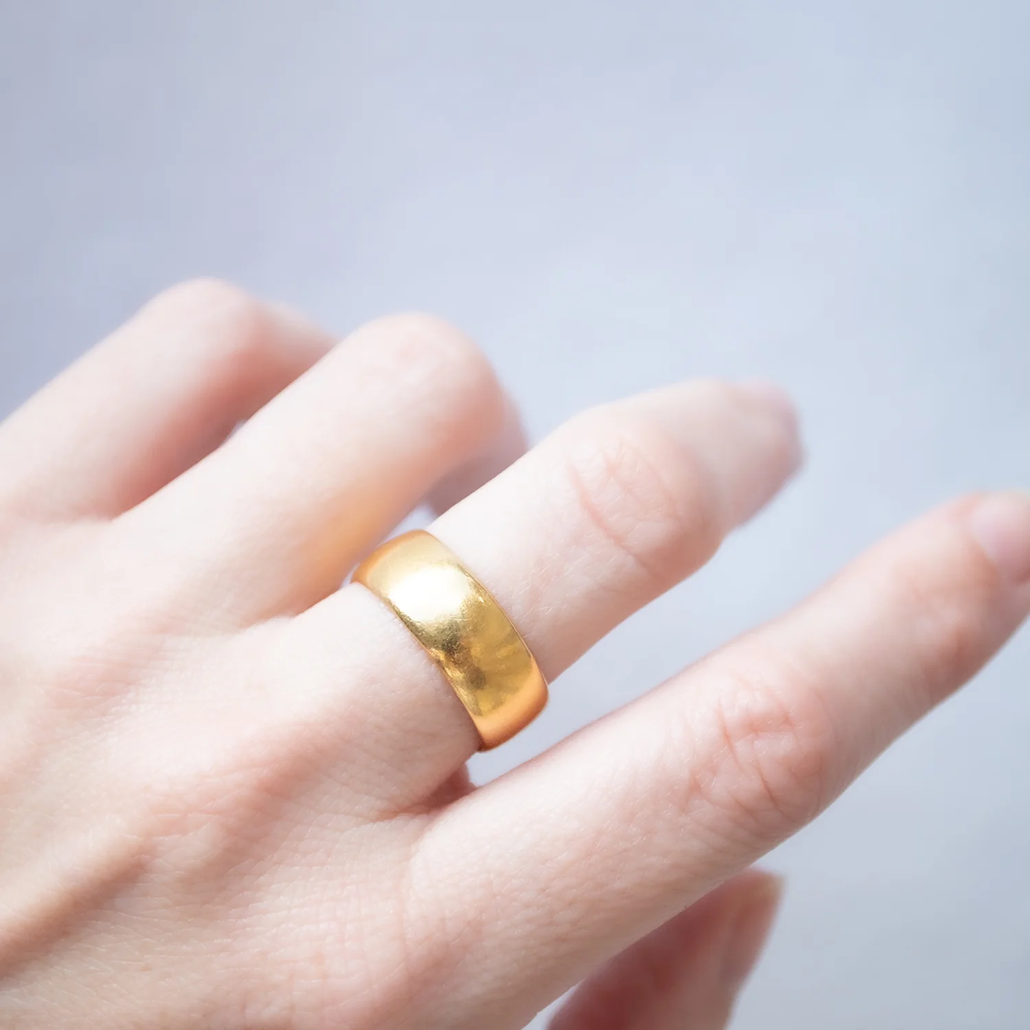 Wide Gold Shire Band - Image 2